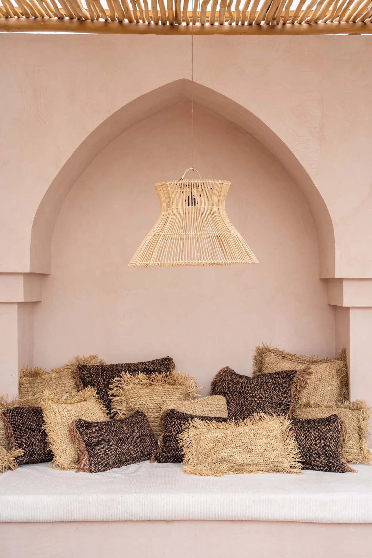 The Oh My Gee Cushion Cover - Black Copper - 30x50 - Image 2