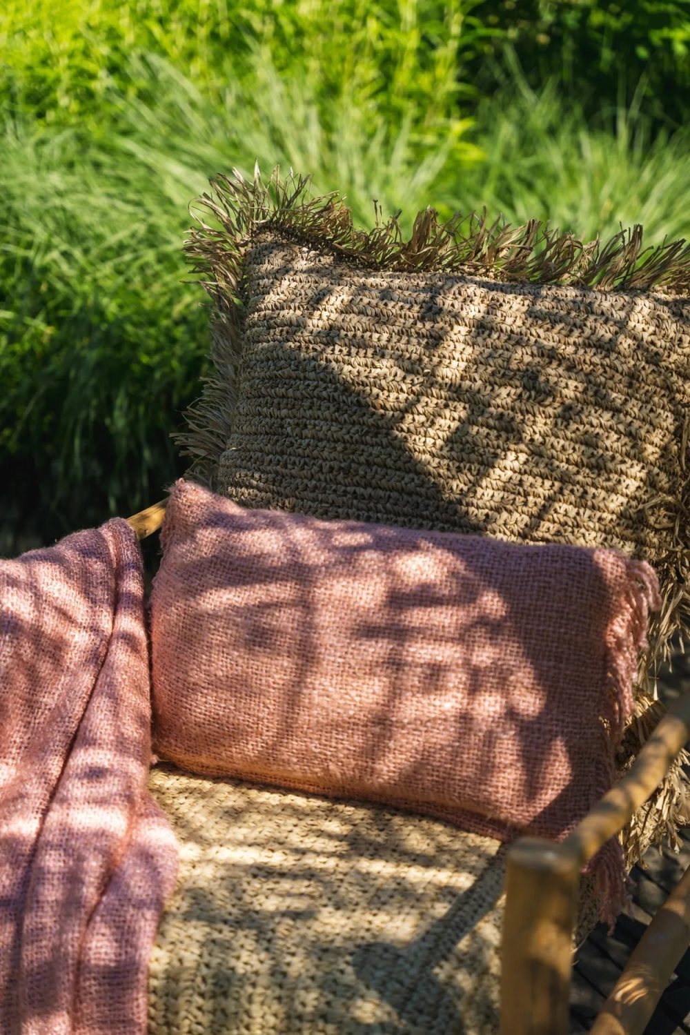 The Oh My Gee Cushion Cover - Salmon Pink - 30x50 - Image 2