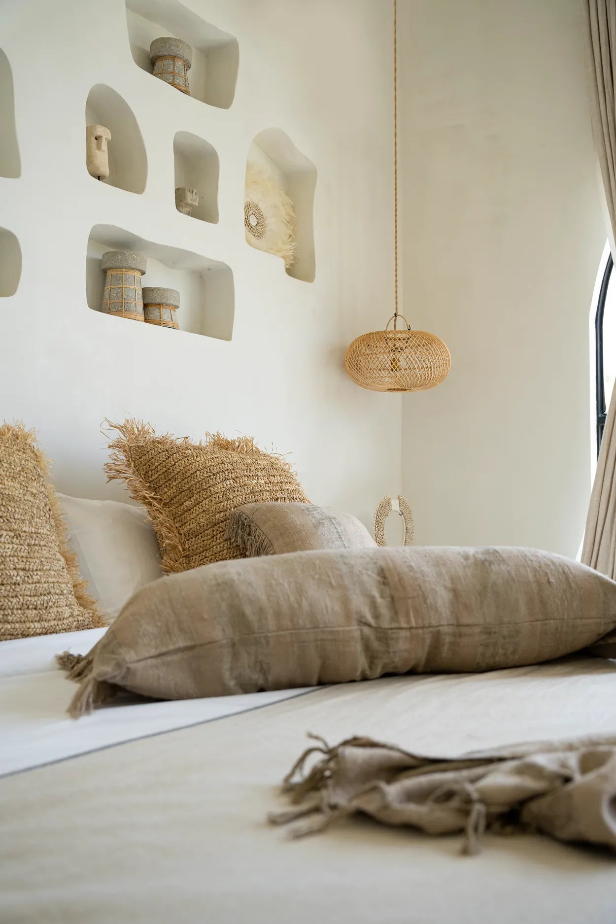 The Oh My Gee Cushion Cover - Concrete Velvet - 35x100 - Image 2