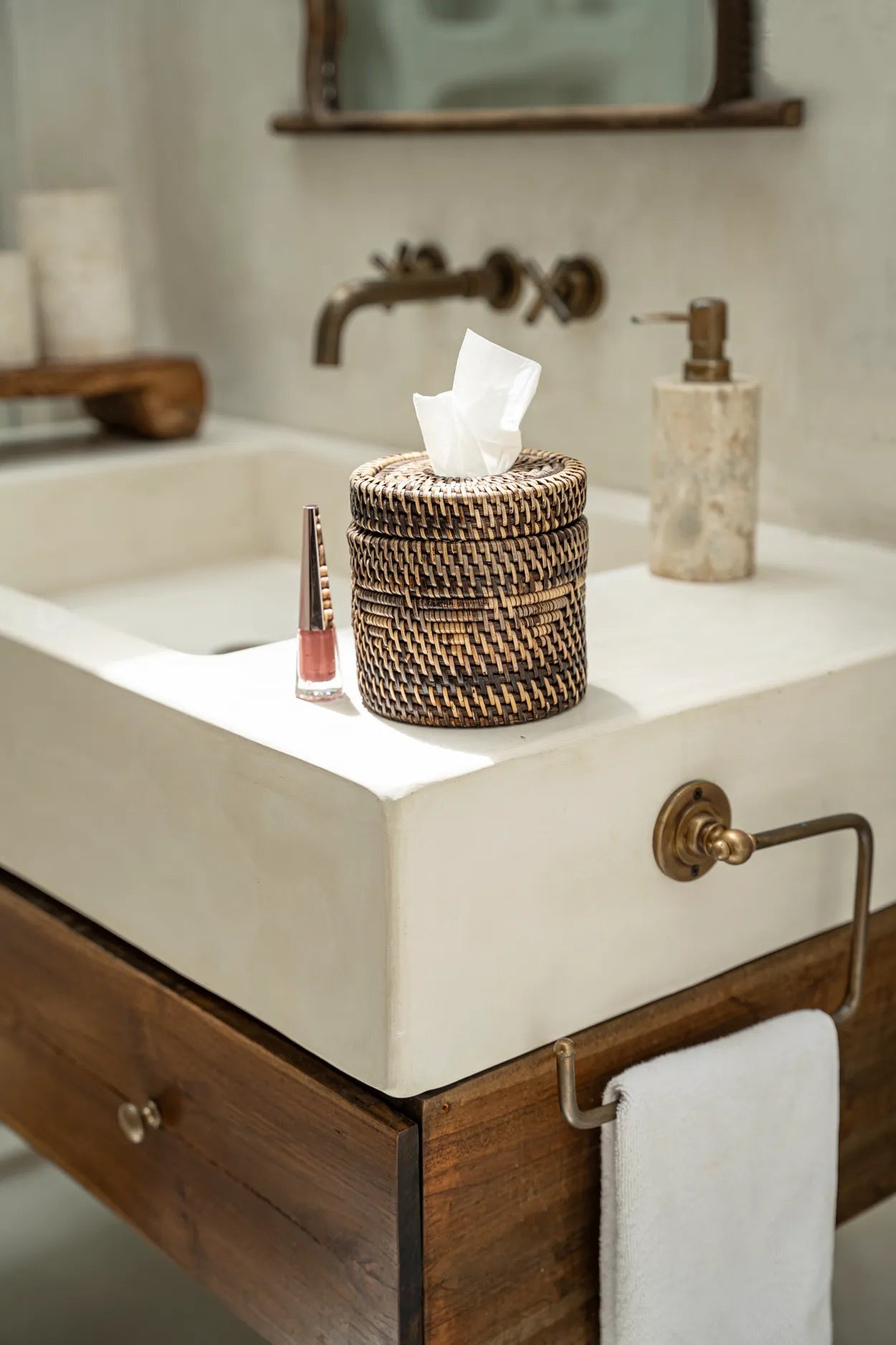The Colonial Tissue Box - Natural Brown - Image 2