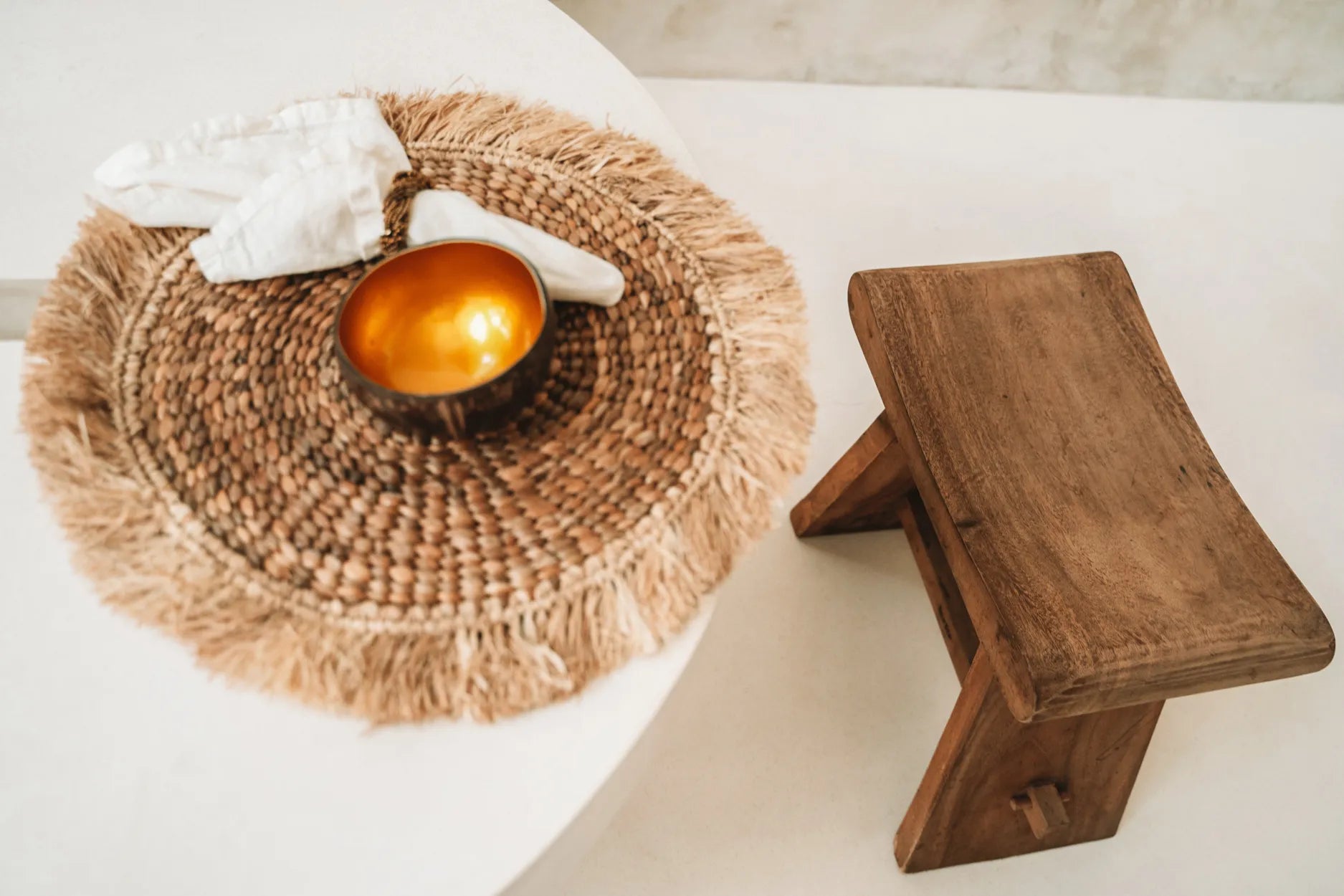 The Water Hyacinth Raffia Placemat - Natural - Image 2