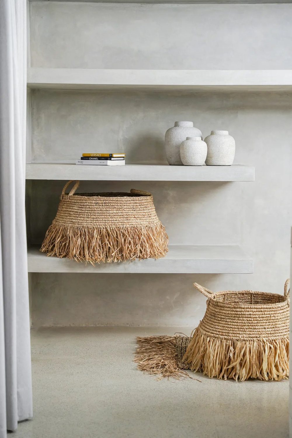 The Raffia Deluxe Baskets - Natural - Medium - Image 2