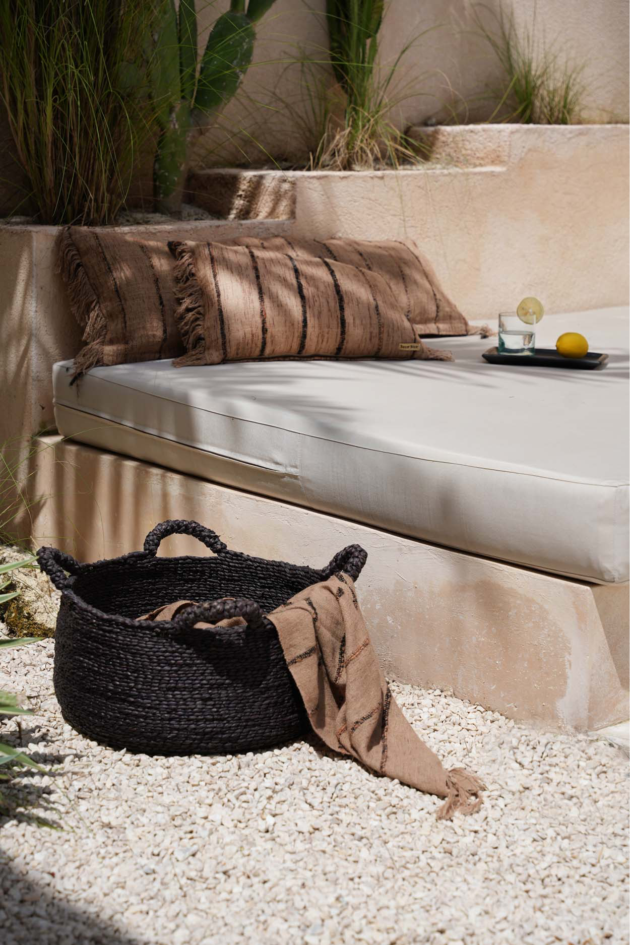 The s'il vous Plaid - Beige Black - Image 2