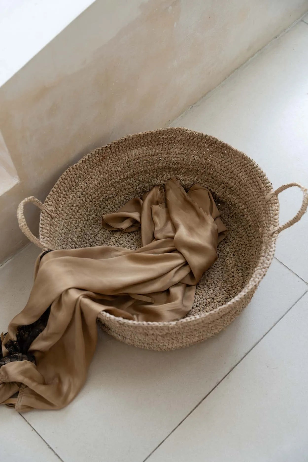 The Raffia Basket Trays - Natural - L - Image 2