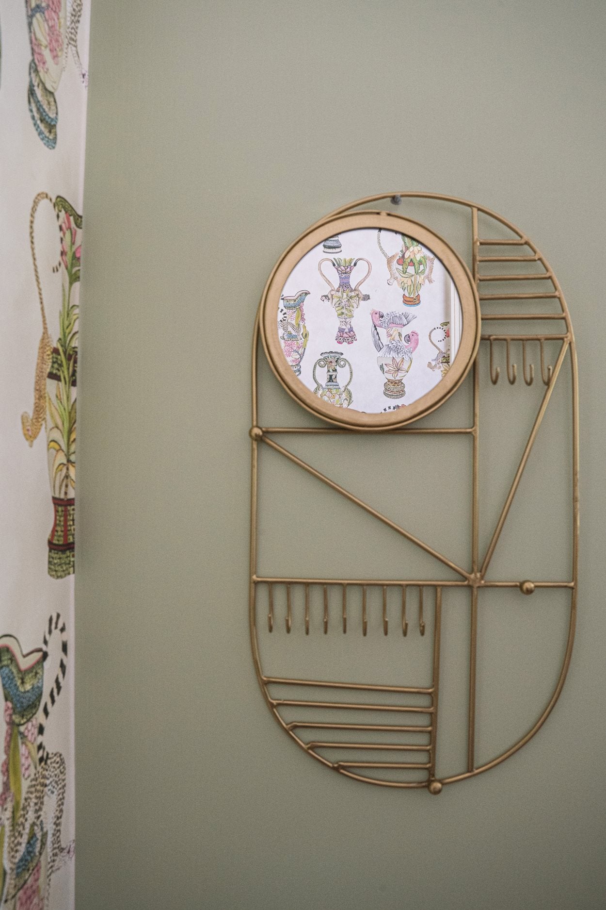 The Do I Look Pretty Wall Hanger - Brass - Image 2