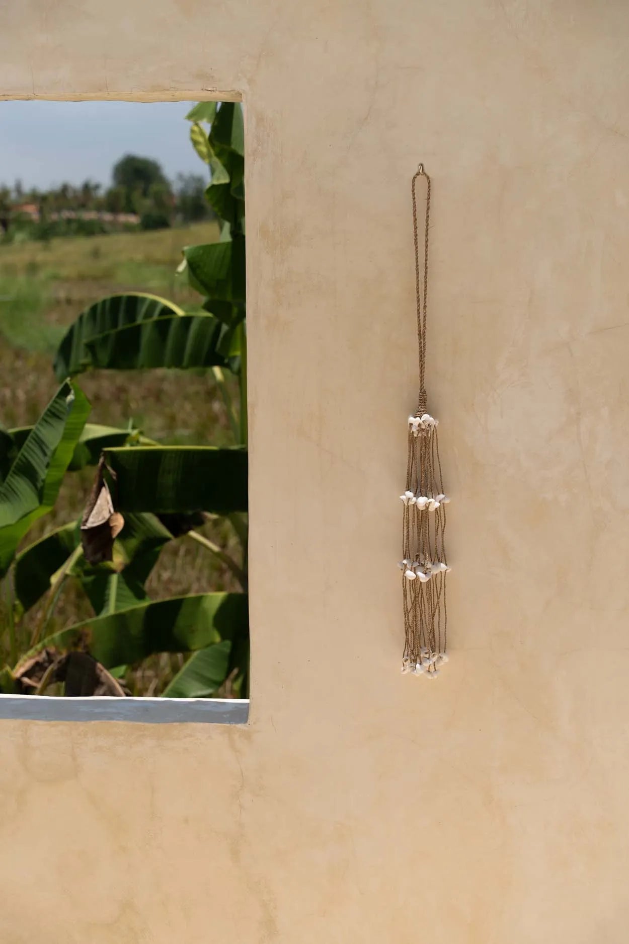 The Long Shell Tassel - White - Image 2