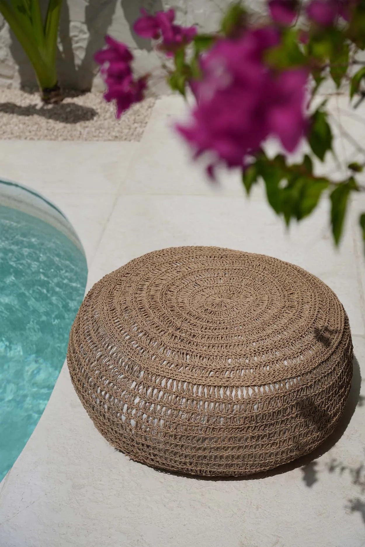 The Seagrass Pouffe - Natural - M - Image 2