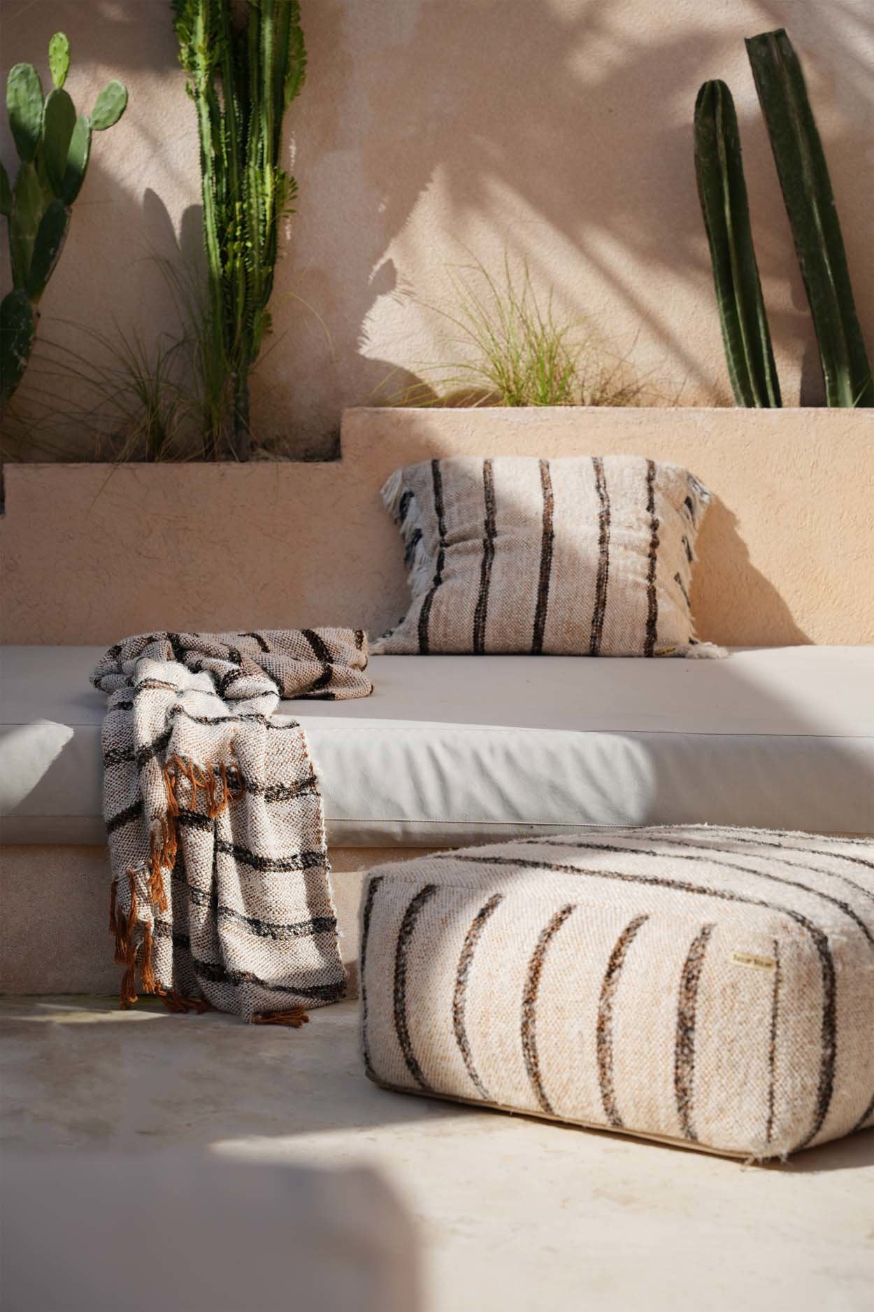 The s'il vous Plaid - Bohemian White - Image 2