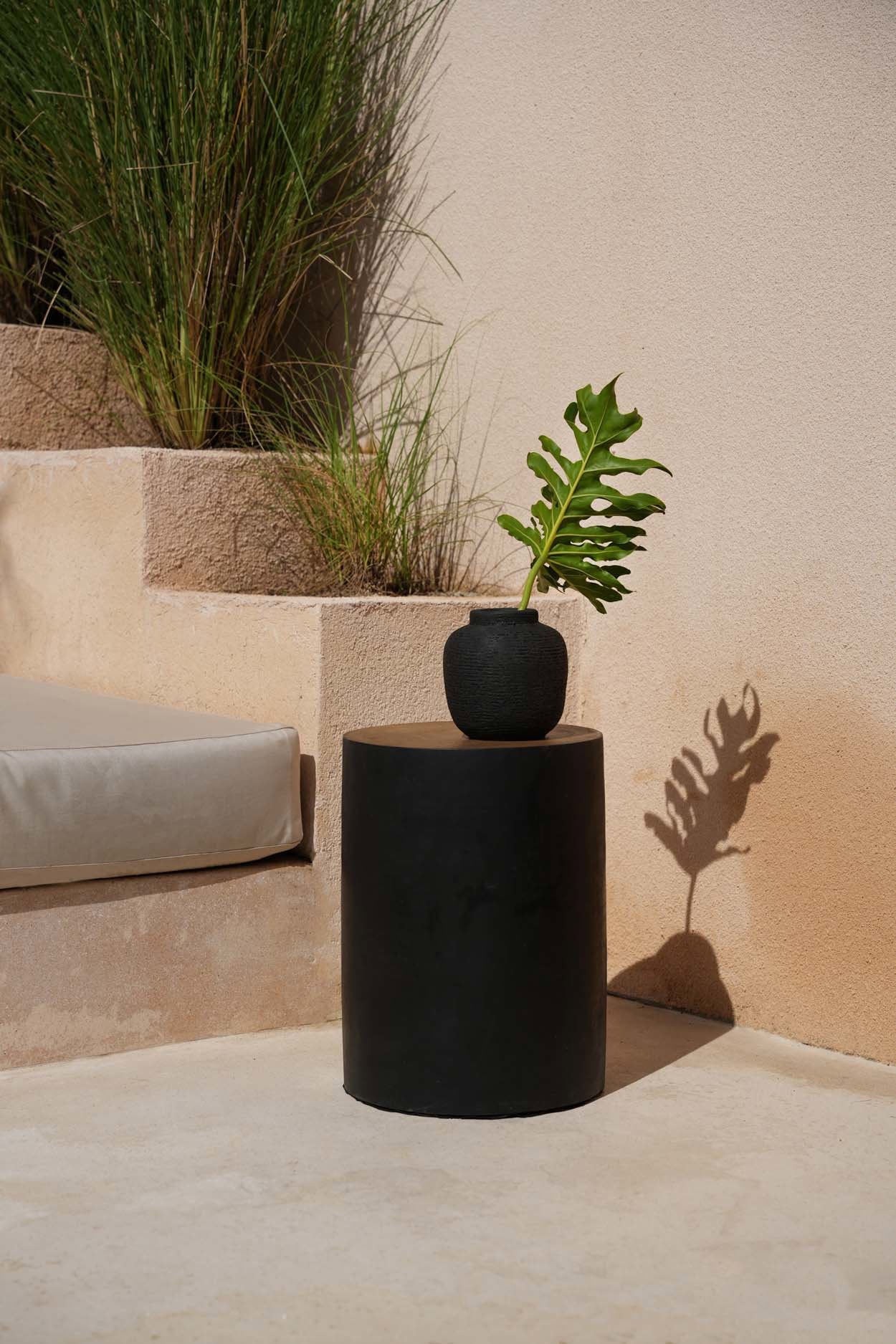 The Peaky Vase - Black - S - Image 2