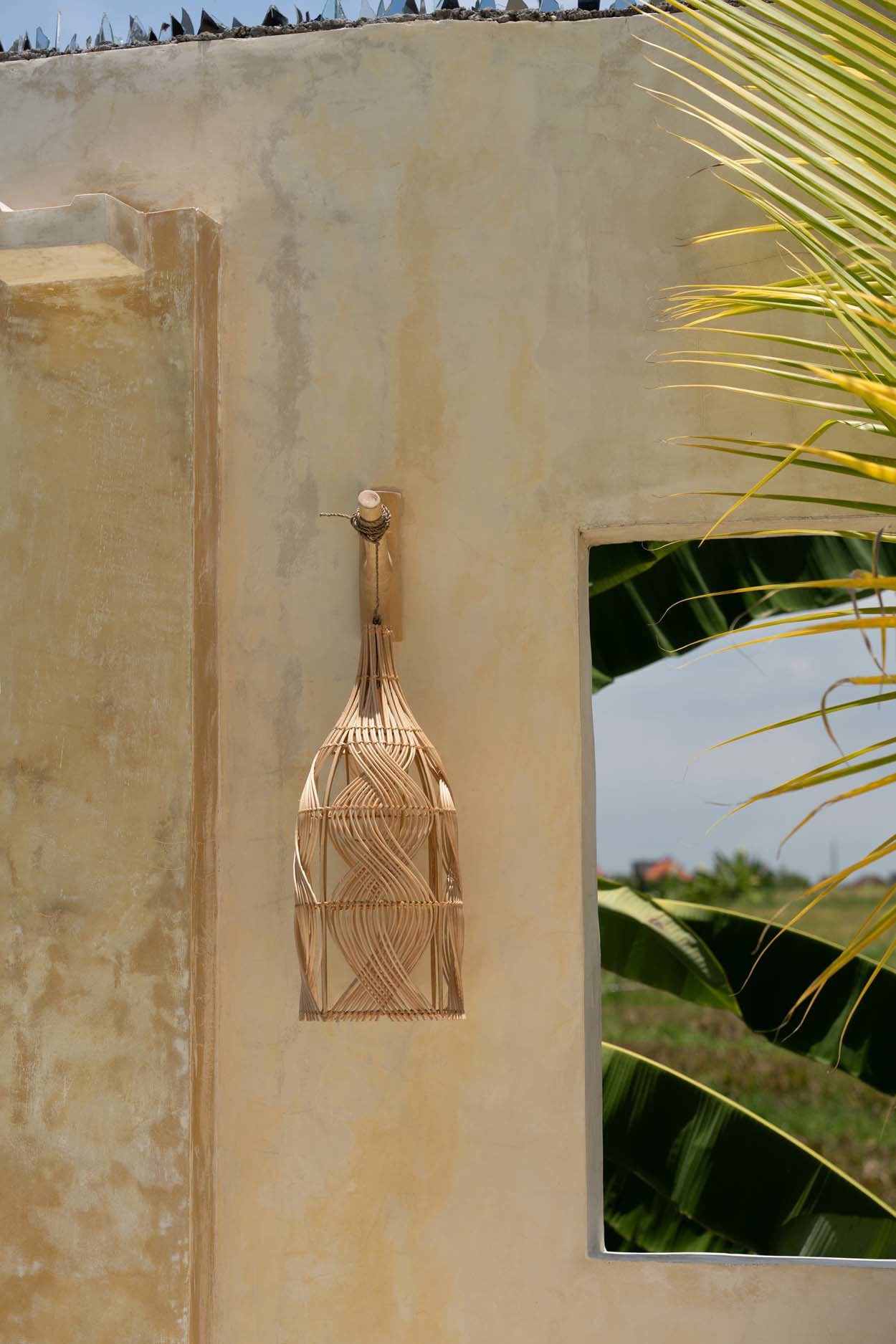 The Hook - Natural - Image 2