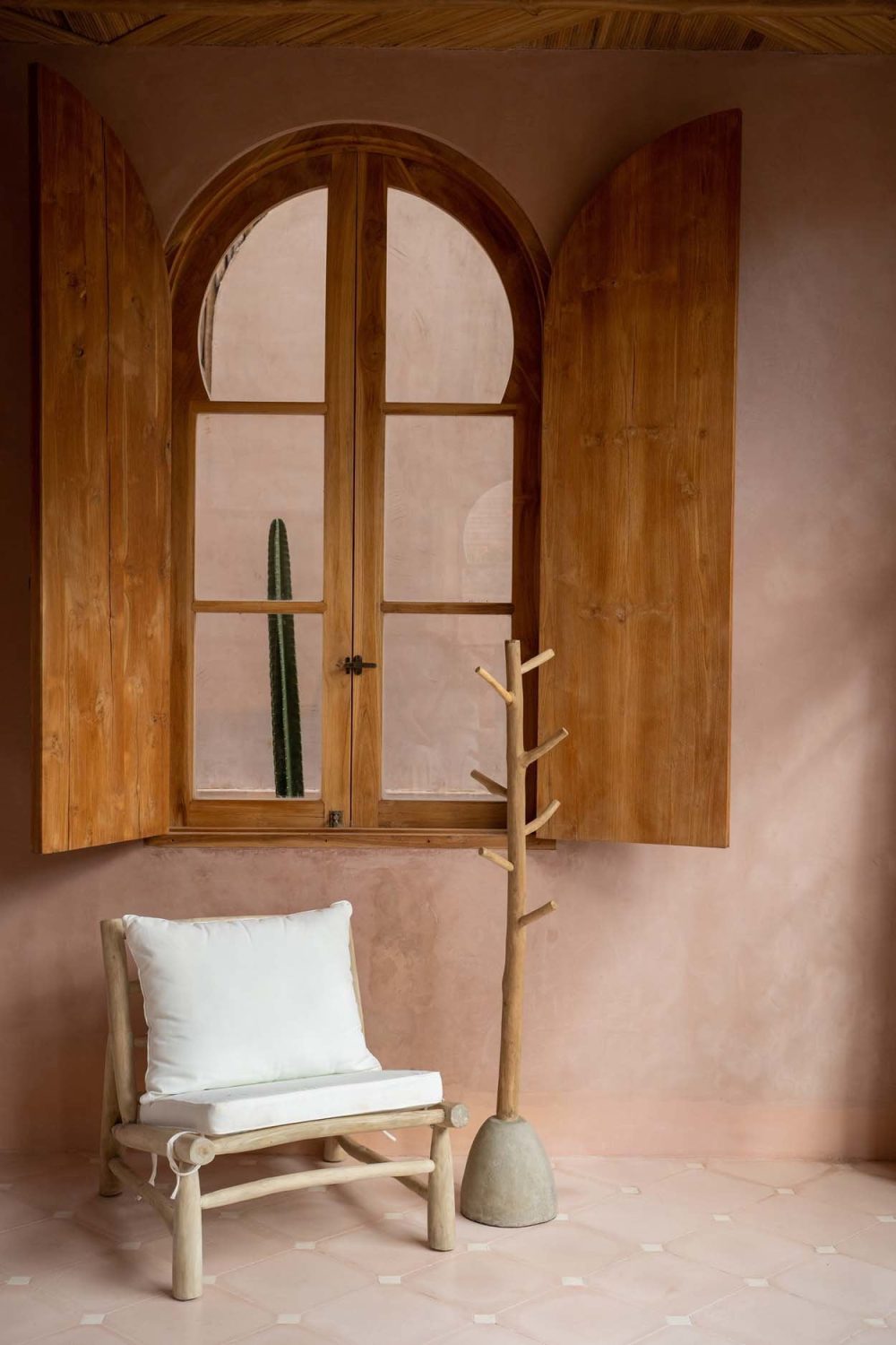 The Concrete Coat Hanger - Natural - Image 2