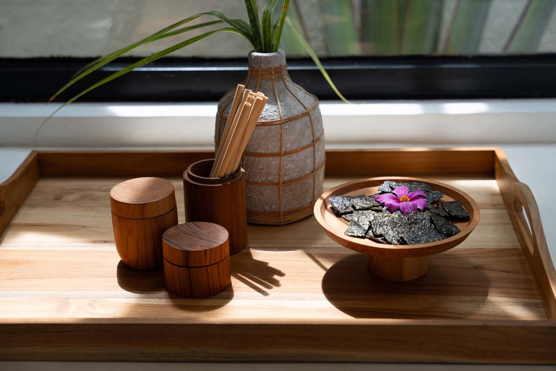 The Whoopy Vase - Concrete Natural - M - Image 2
