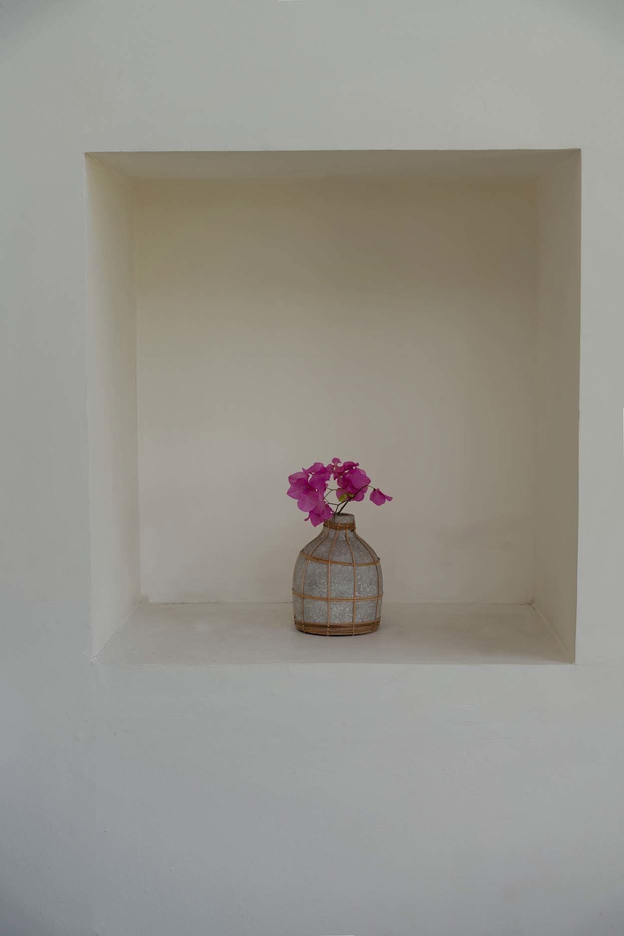 The Whoopy Vase - Concrete Natural - S - Image 2