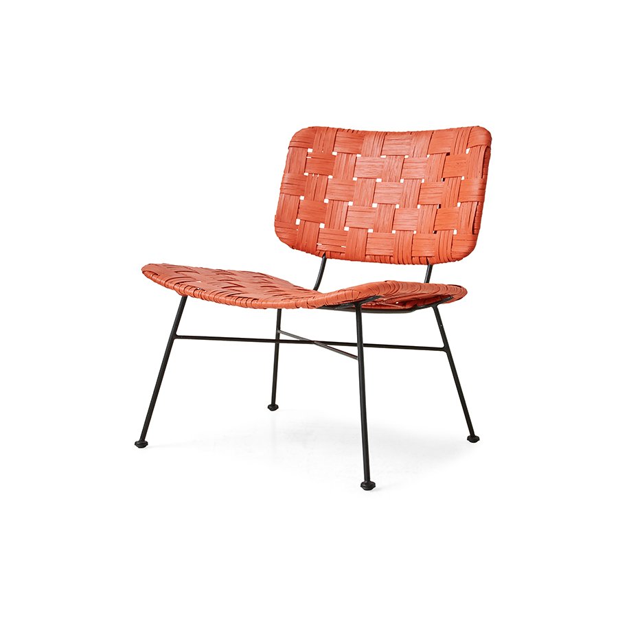 Rattan lounge chair cherry red