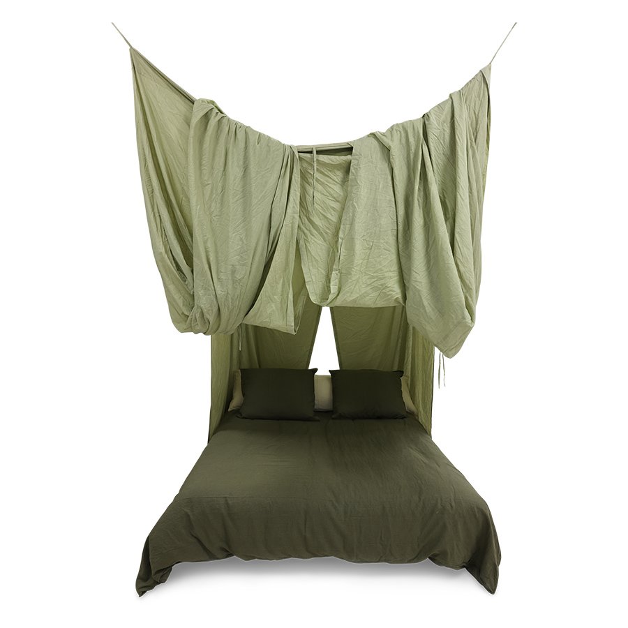 Bed canopy morning dew
