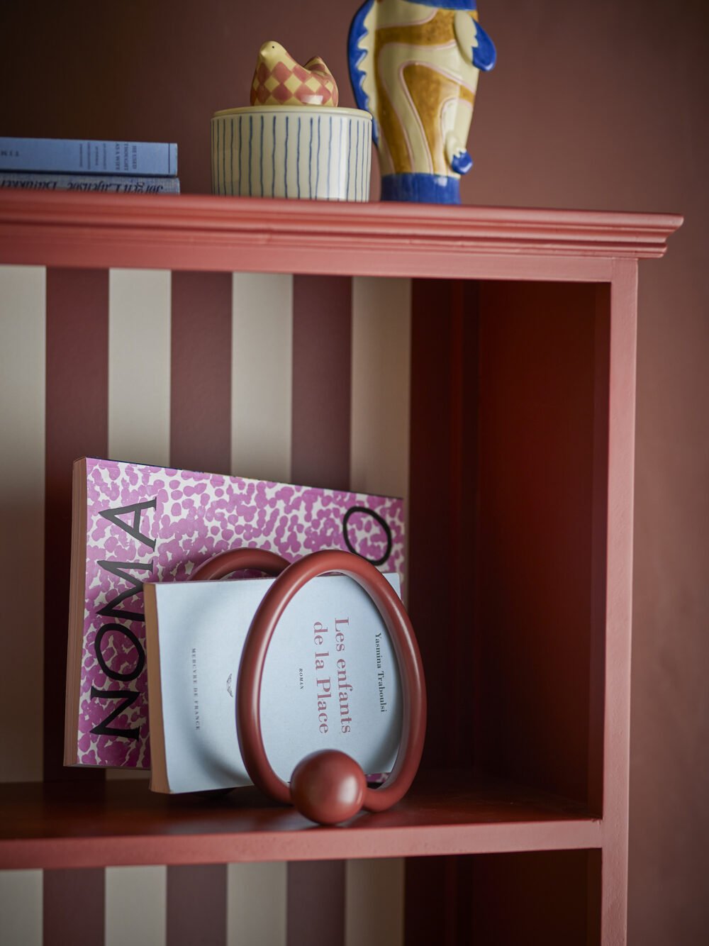 Whimsica Magazine Holder, Red, Metal - Image 4