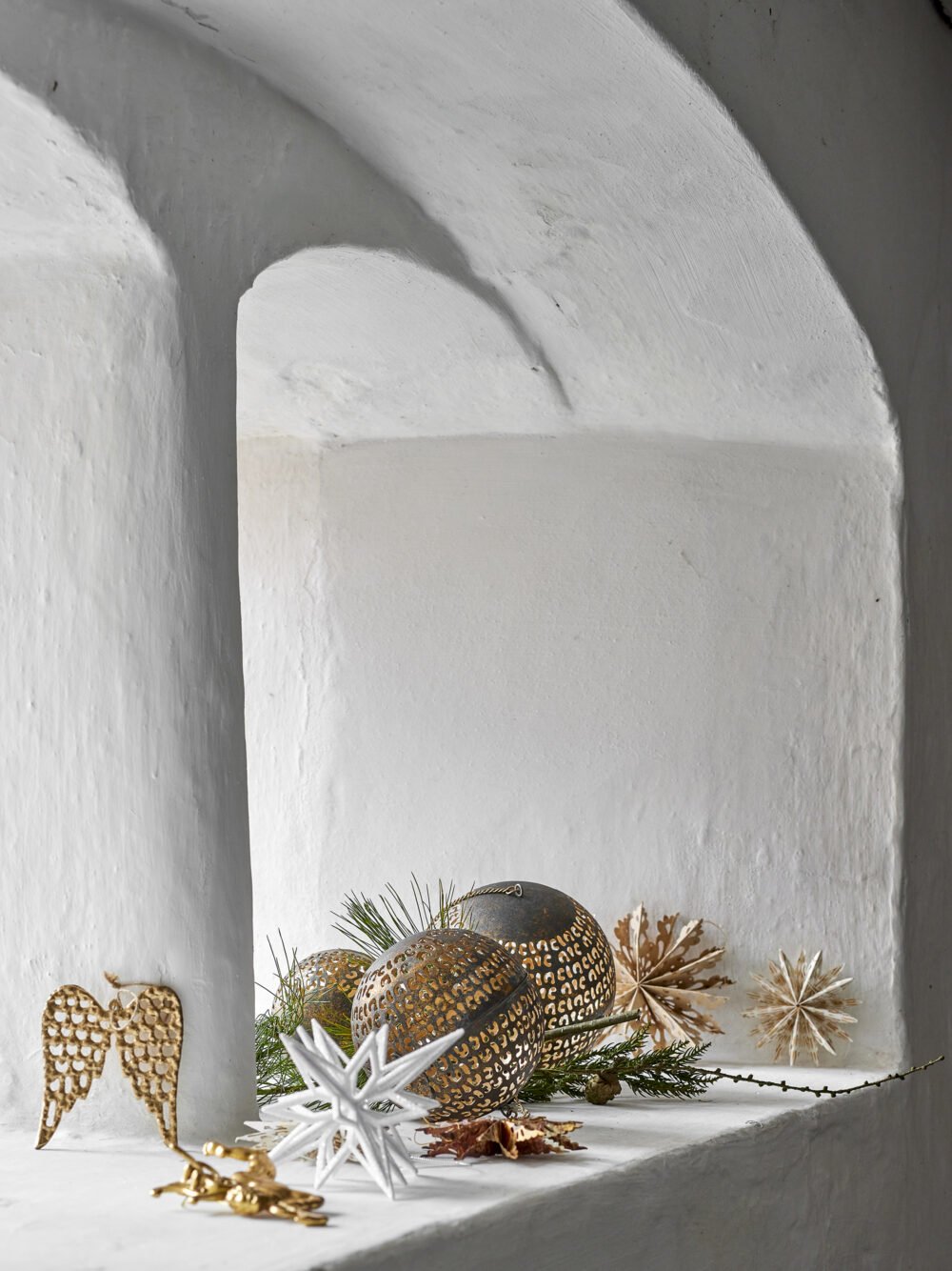 Angelie Ornament, Gold, Aluminum - Image 4