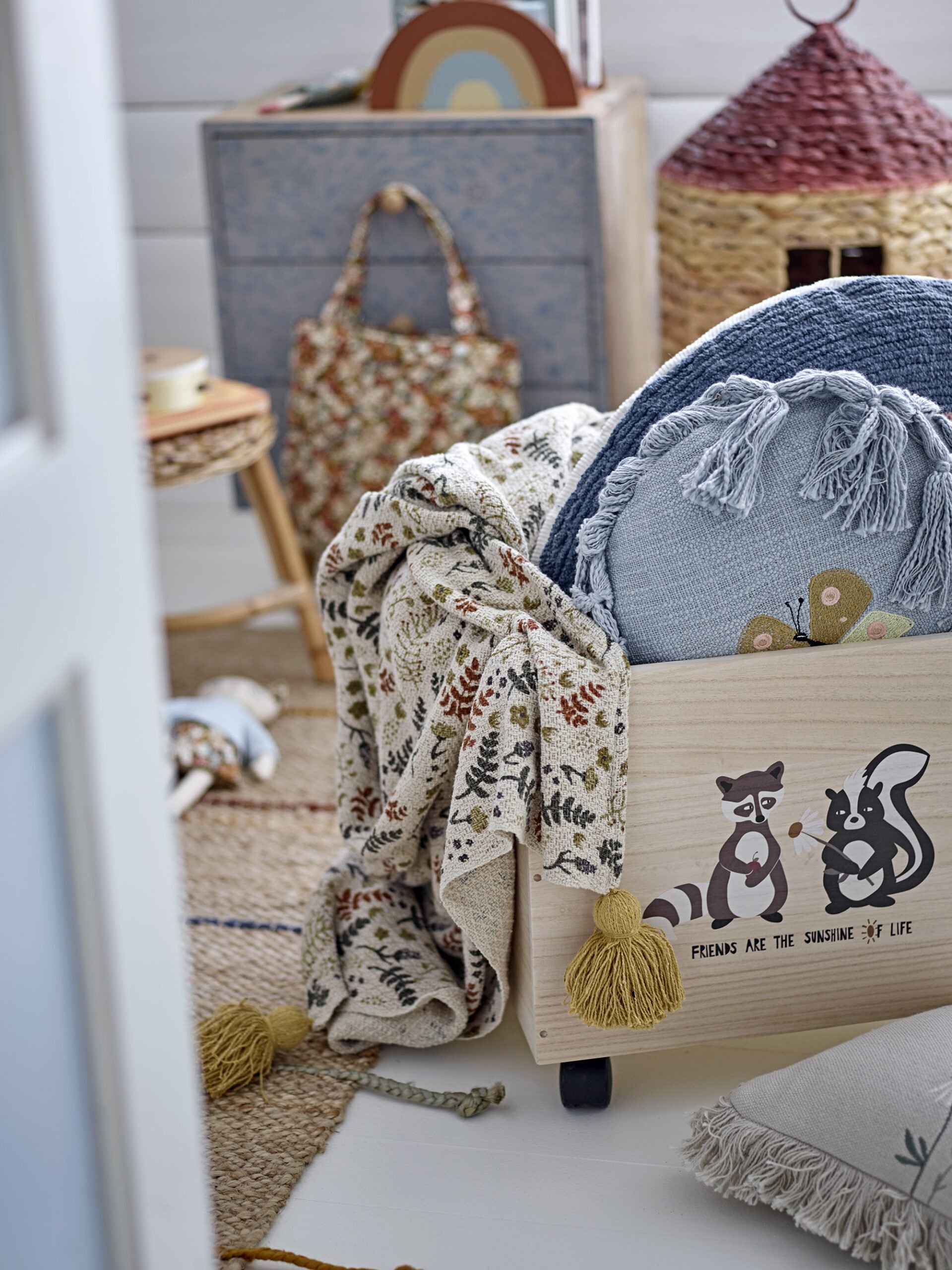 Nonni Storage  Box w/Wheels, Nature, Paulownia - Image 2