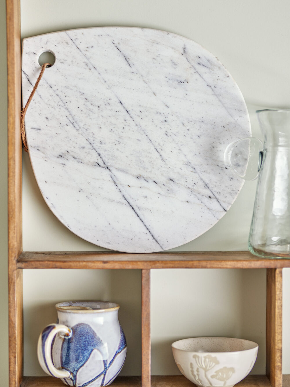 Maiko Cutting Board, White, Marble - Image 4