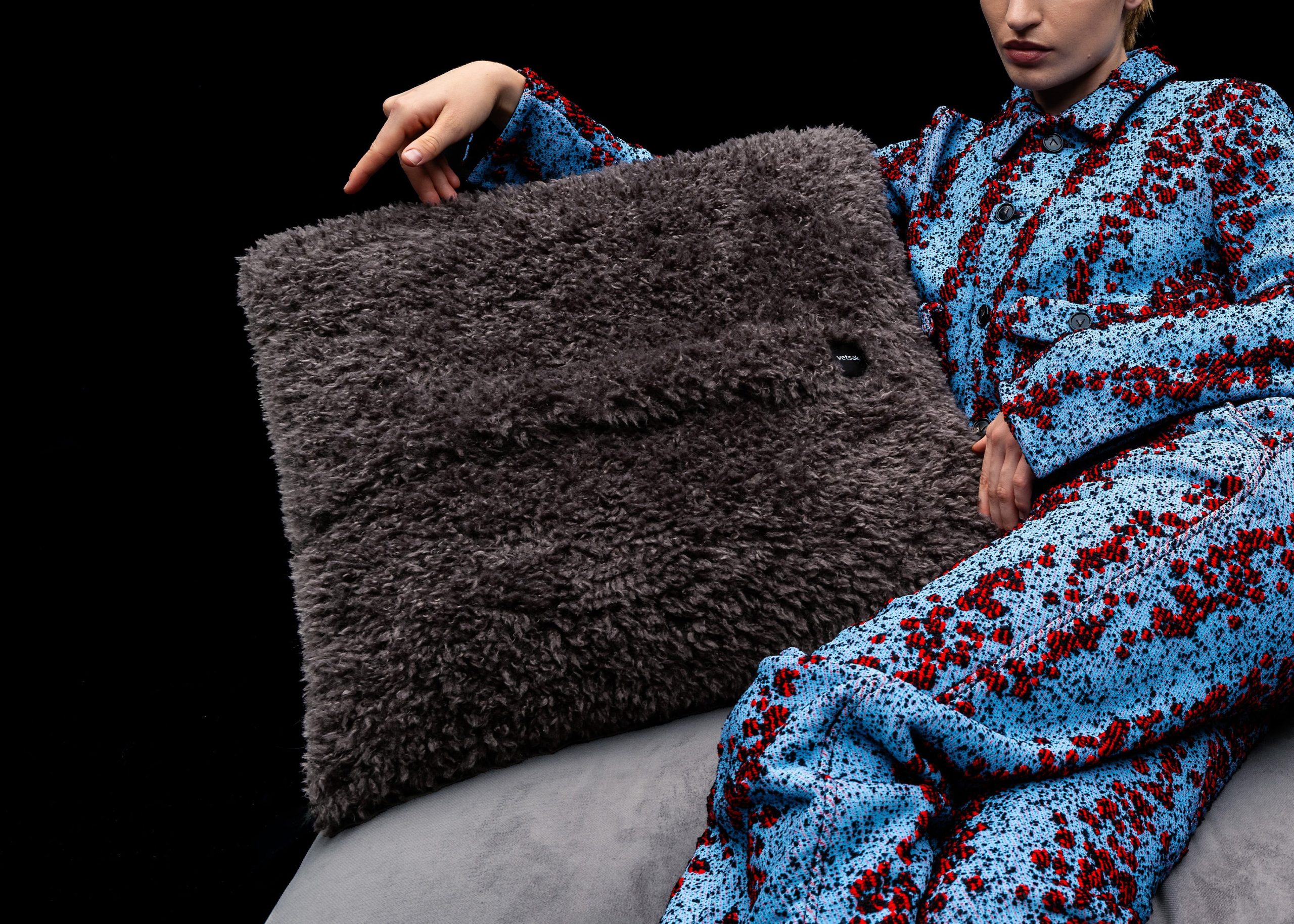 vetsak | Big Pillow - doodle - dark grey