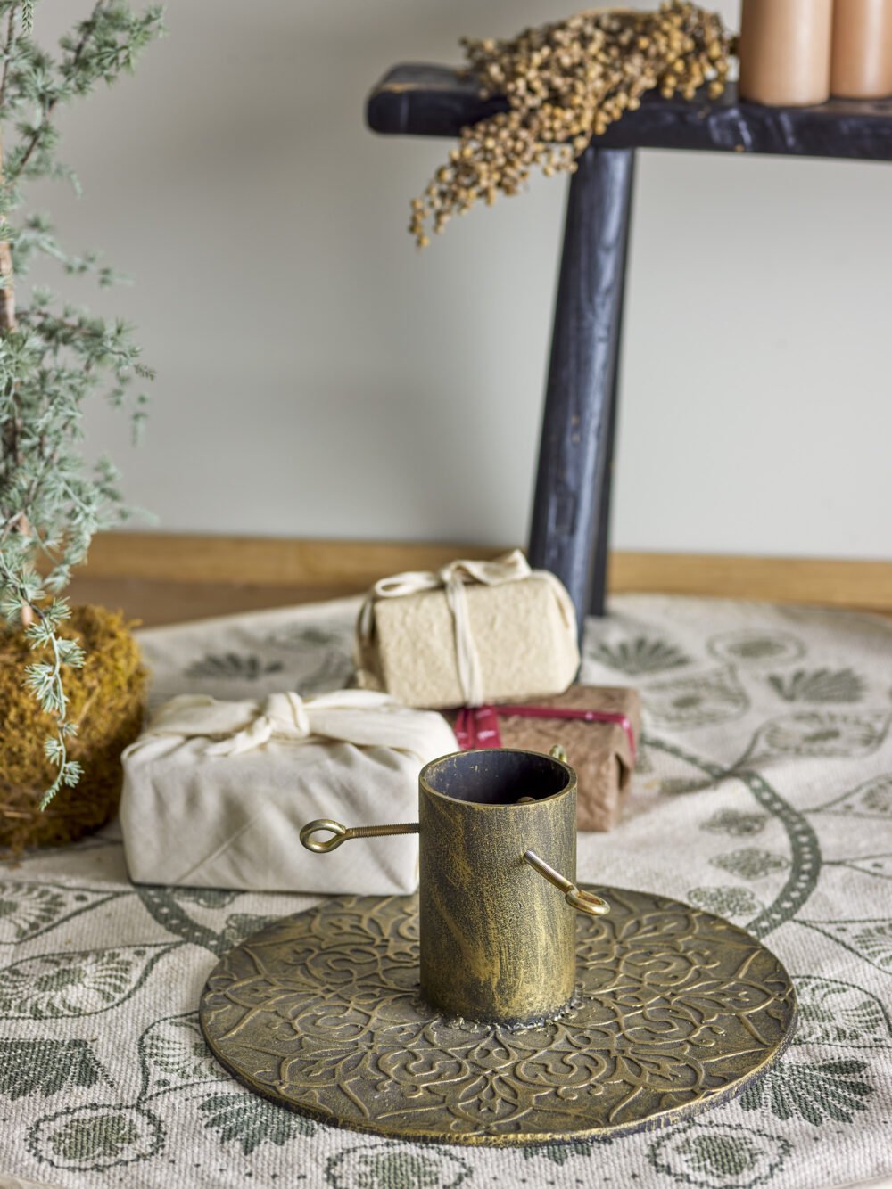 Kayra Tree Stand, Brass, Cast Iron - Image 3