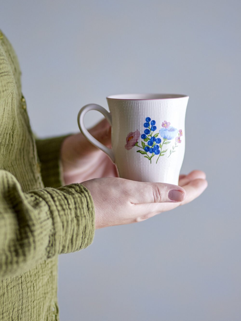 Dorothy Mug, Rose, Stoneware - Image 3