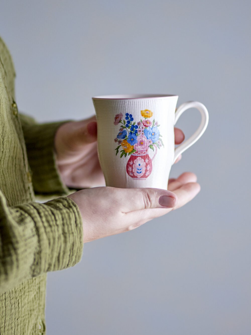 Dorothy Mug, Rose, Stoneware - Image 4