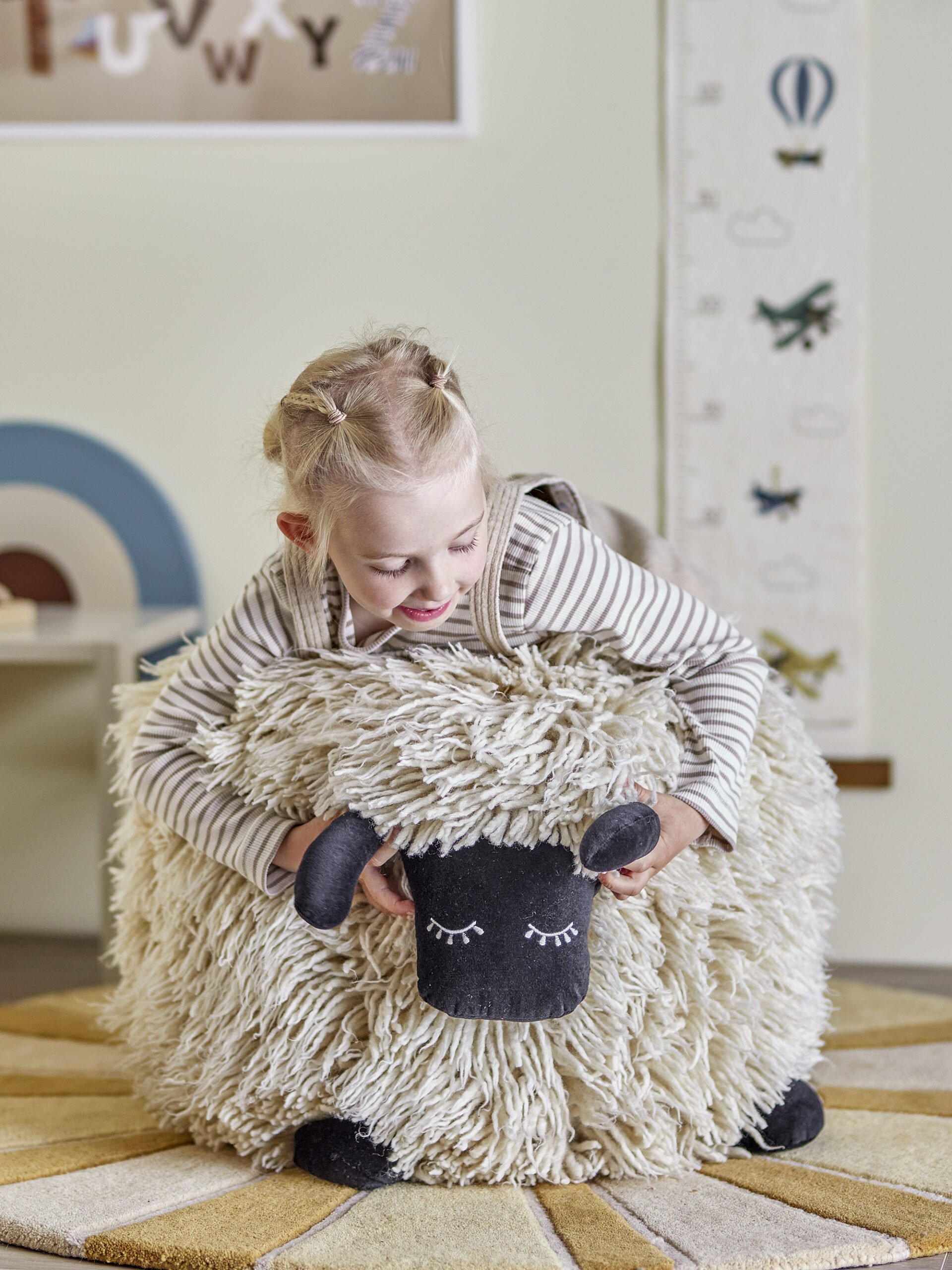 Dolly Pouf, White, Wool - Image 3