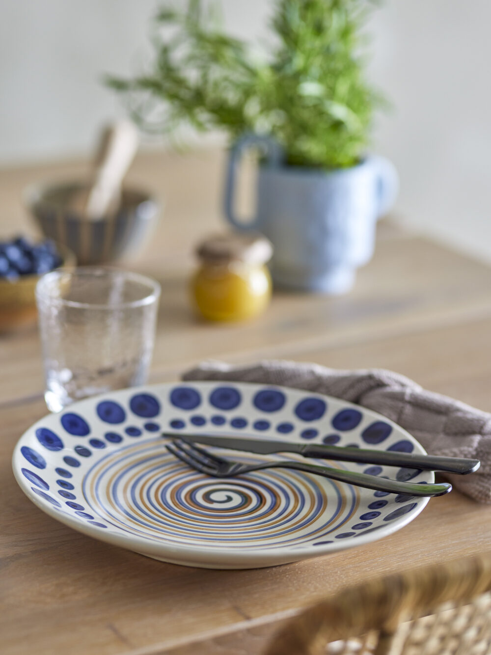 Shama Plate, Orange, Stoneware - Image 4