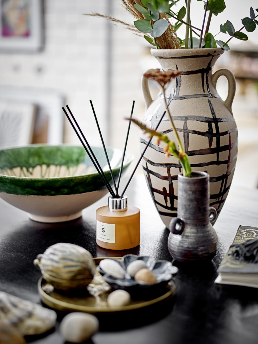Ohana Vase, Black, Stoneware - Image 3