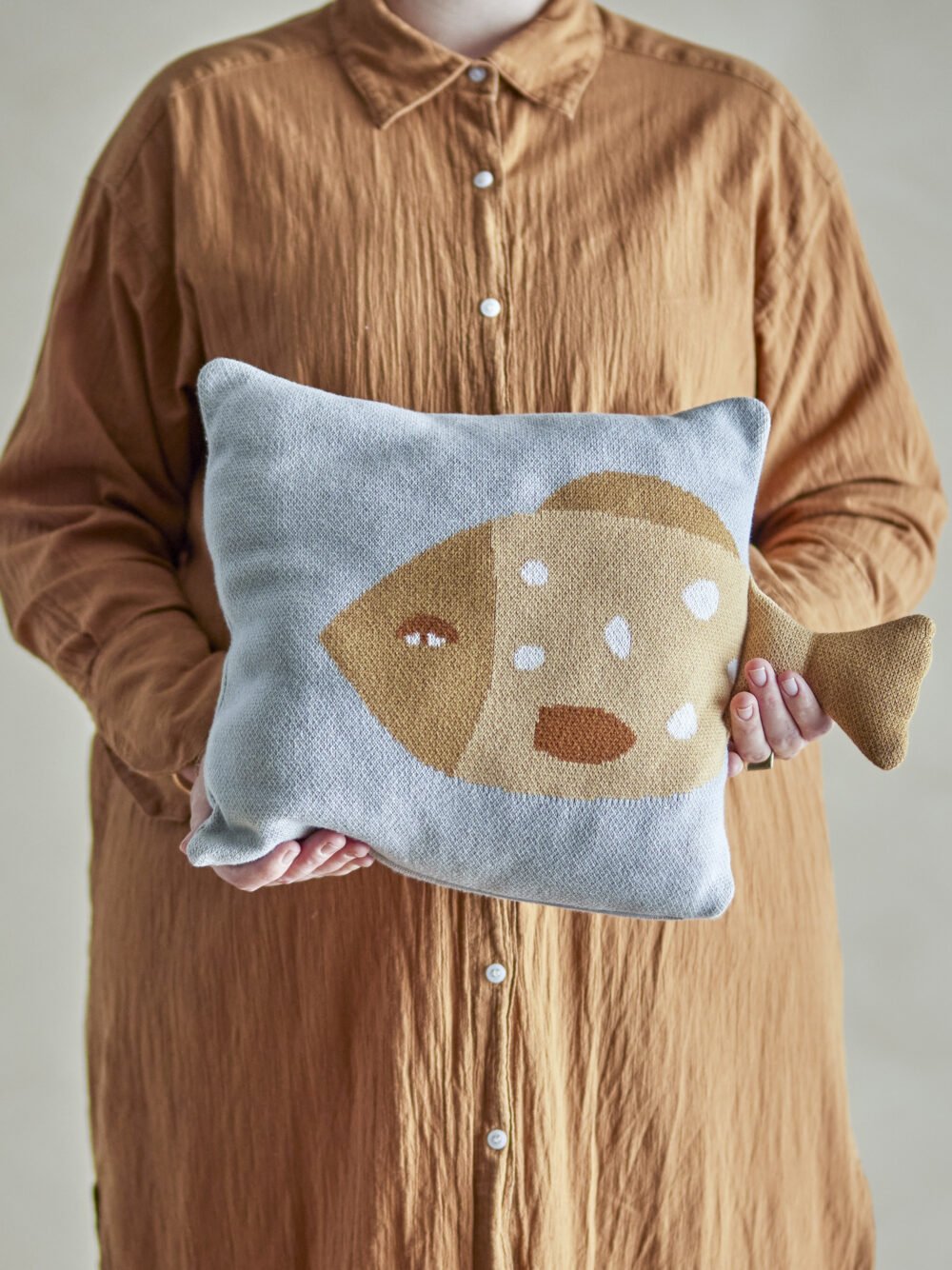 Larle Cushion, Blue, Cotton OEKO-TEX® - Image 2