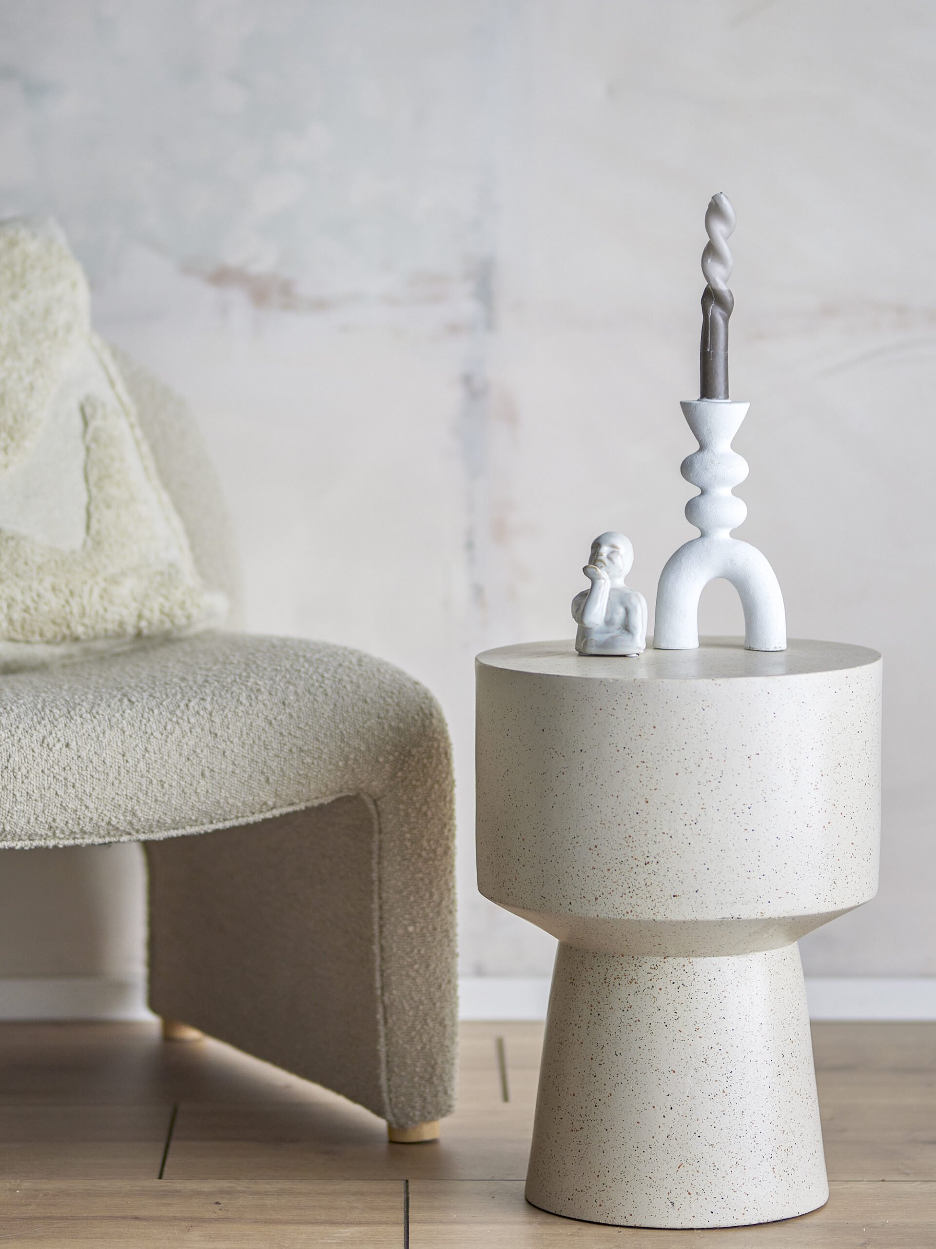 Basso Side Table, Nature, Resin - Image 3