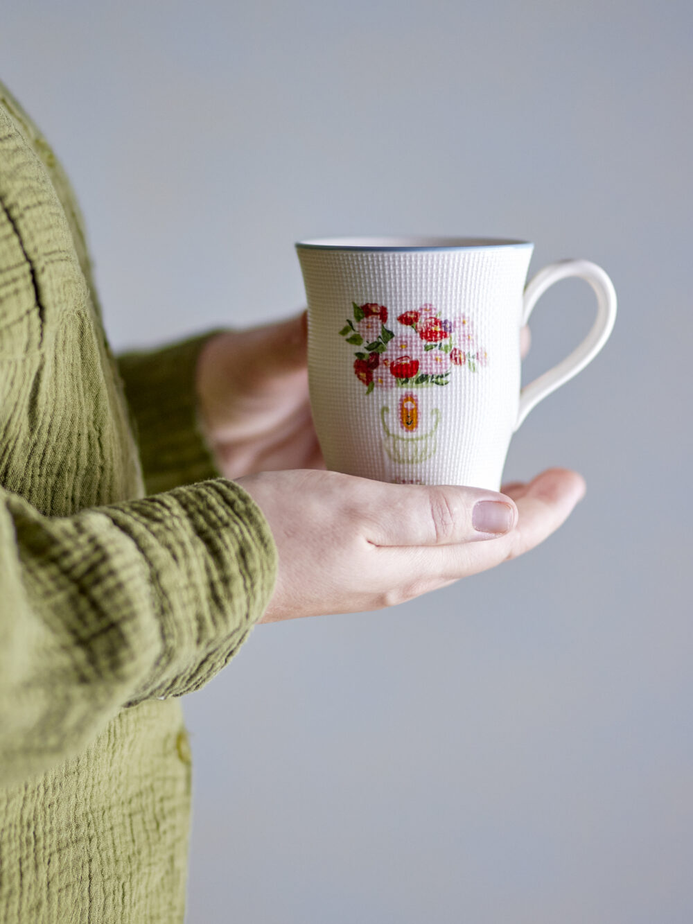 Dorothy Mug, Blue, Stoneware - Image 4