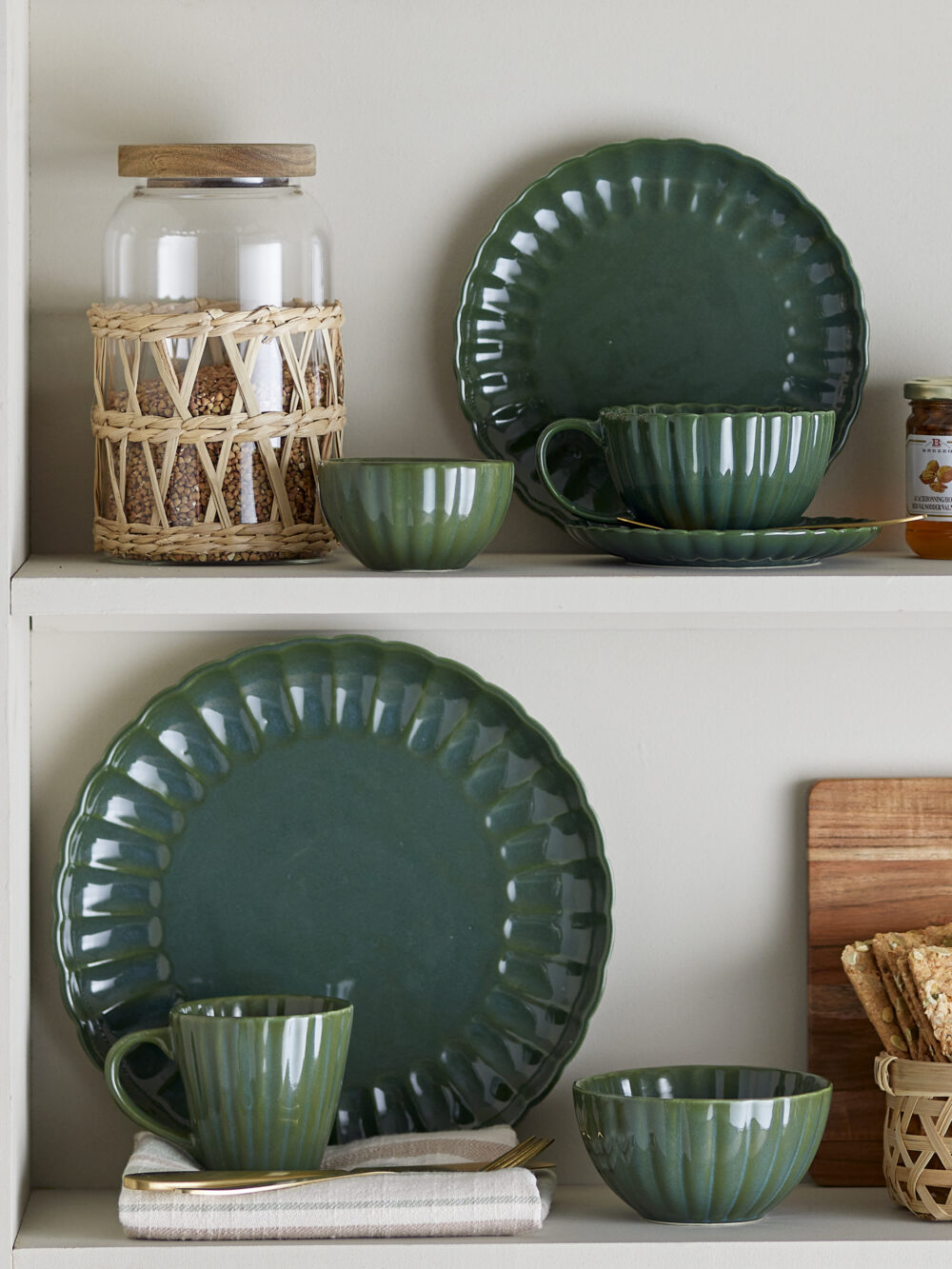 Latina Plate, Green, Stoneware - Image 5