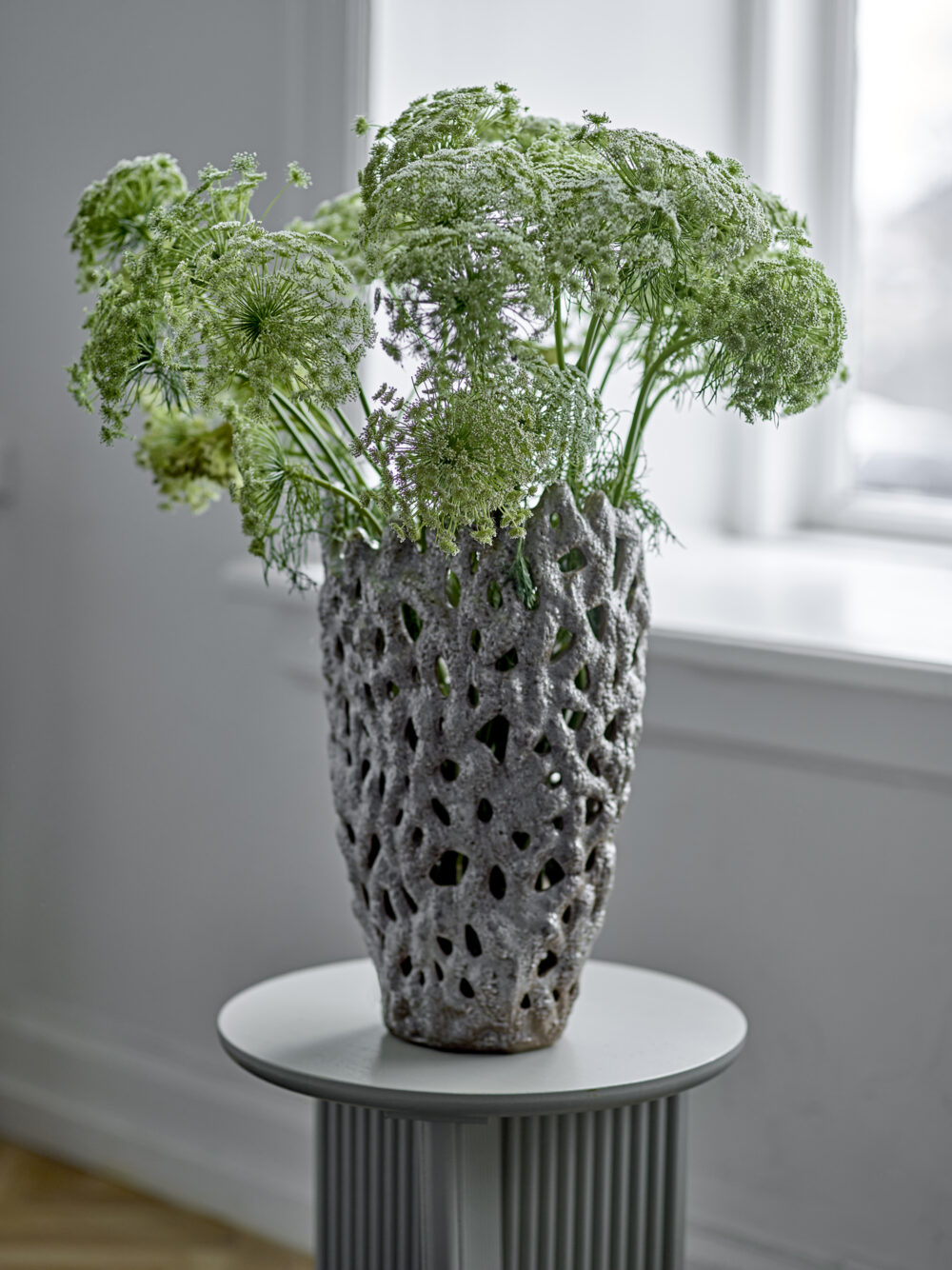 Eunice Deco Vase, White, Stoneware - Image 4