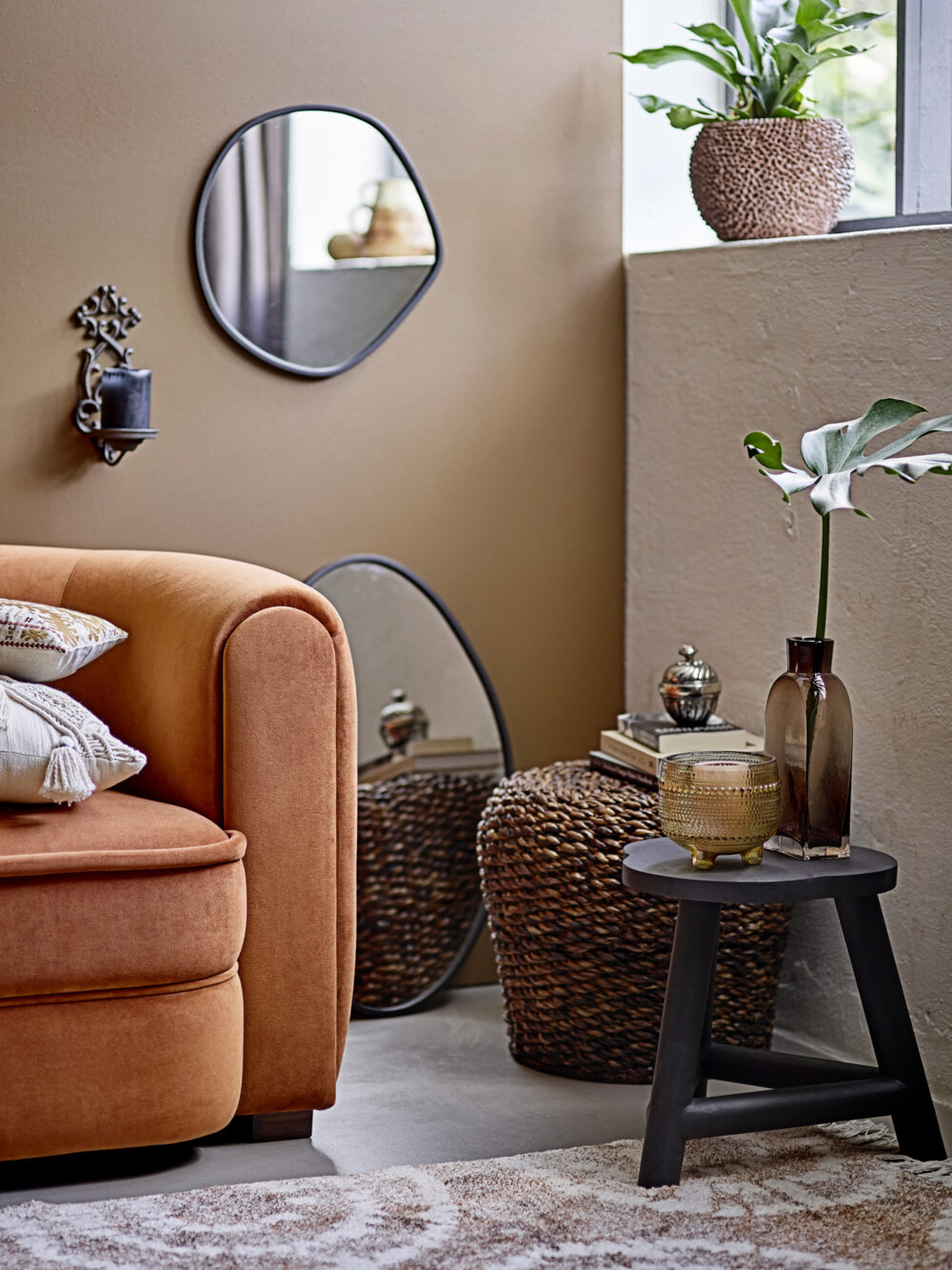 Malie Stool, Black, Mango - Image 3