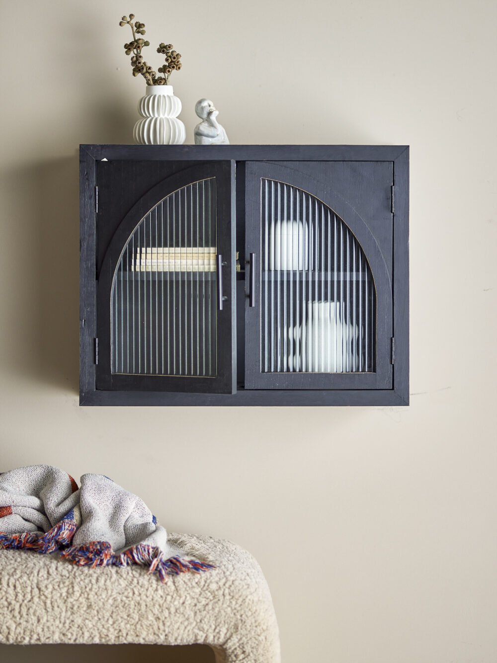 Lario Cabinet, Black, Pine - Image 5
