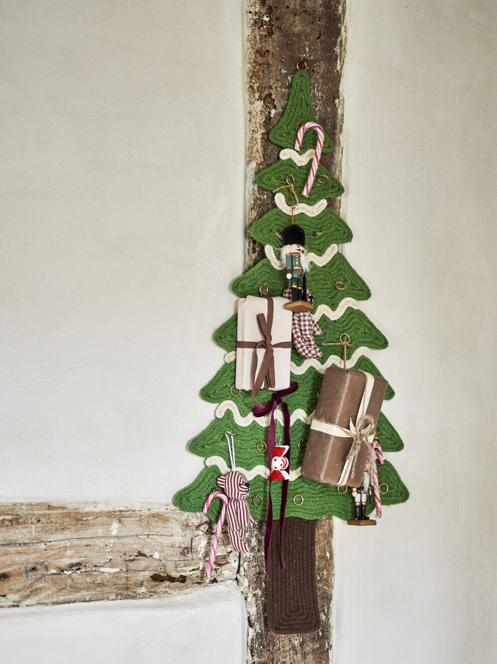 Douglas Calendar, Green, Cotton - Image 3