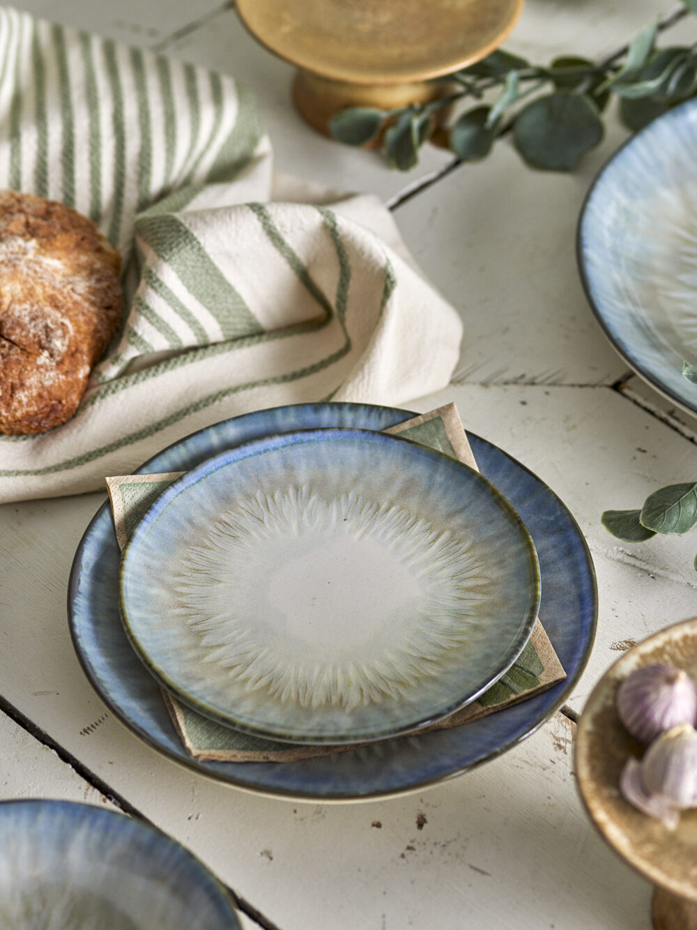Calen Plate, Blue, Stoneware - Image 5