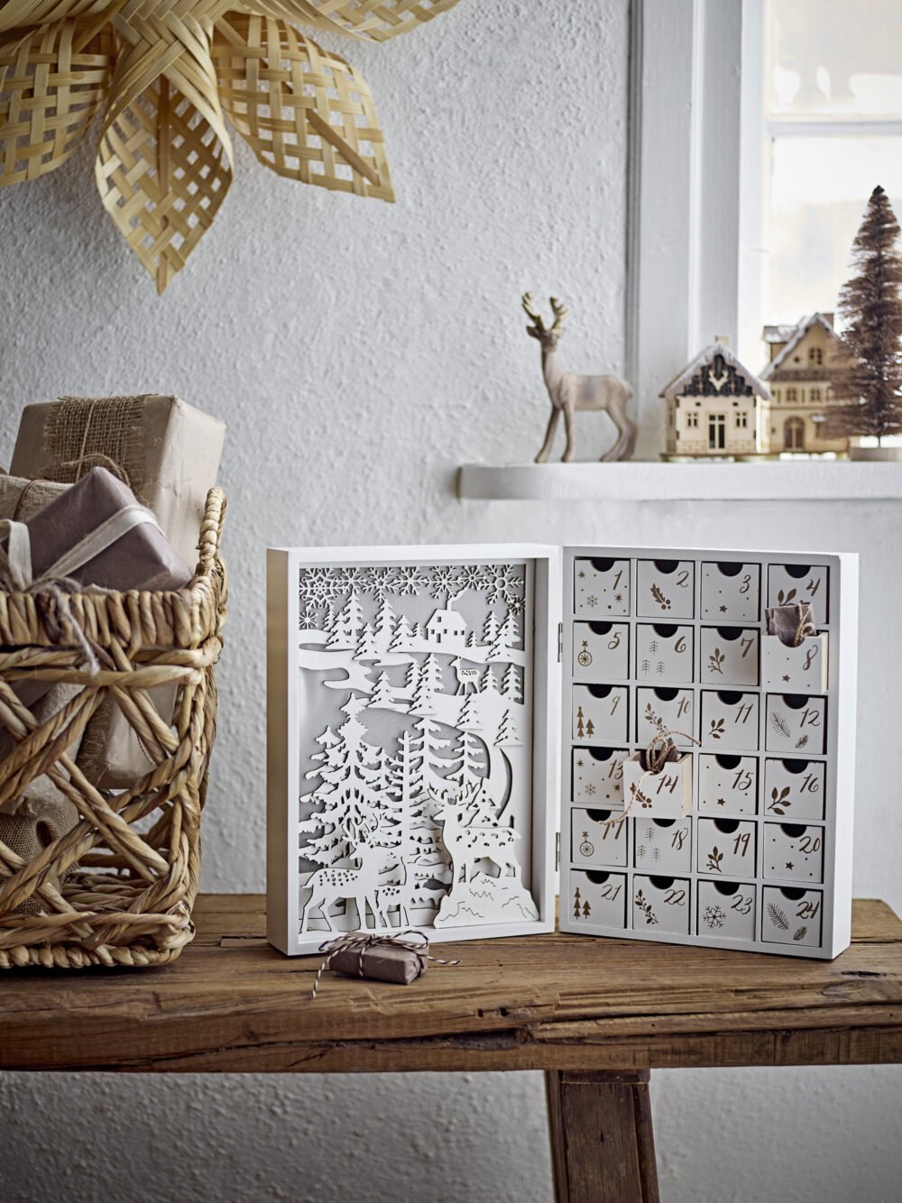 Elimar Calendar w/light, White, Plywood - Image 5