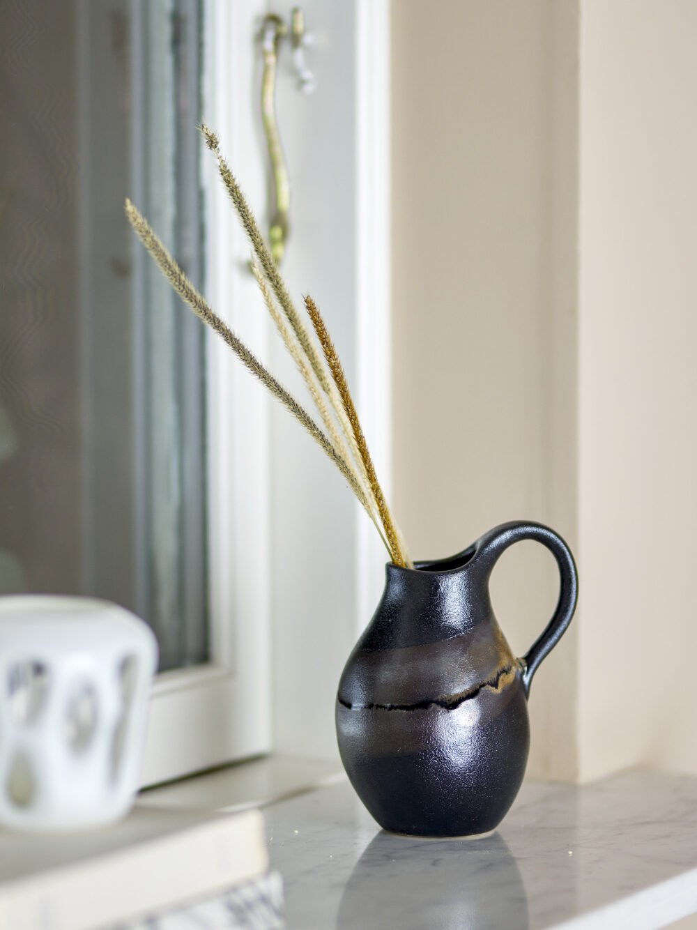 Alvena Vase, Brown, Stoneware - Image 4