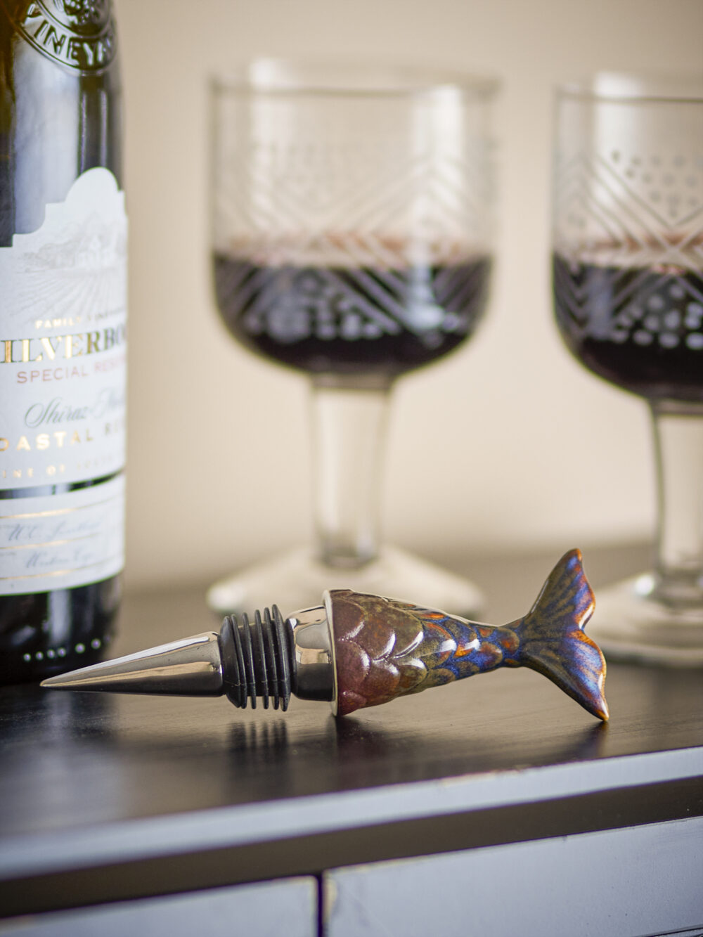 Prue Wine Stopper, Brown, Stoneware - Image 2