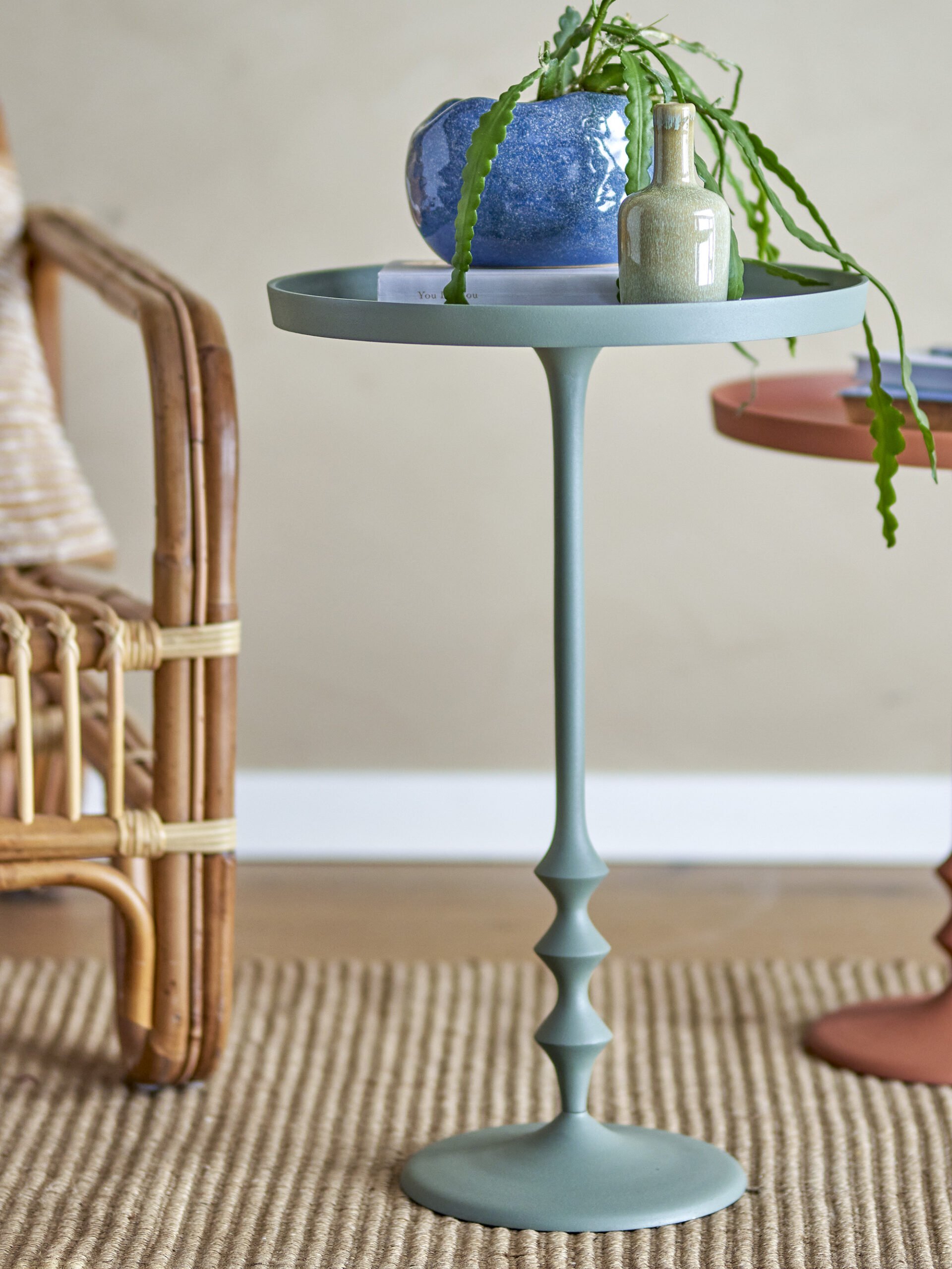 Anjou Side Table, Green, Aluminum - Image 3