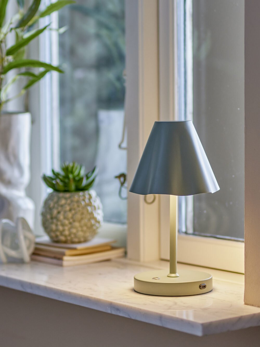 Lianna Portable Lampe, Rechargeable, Green, Metal - Image 4