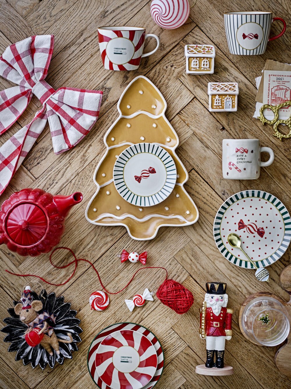 Zwirl Ornament, Red, Glass - Image 3