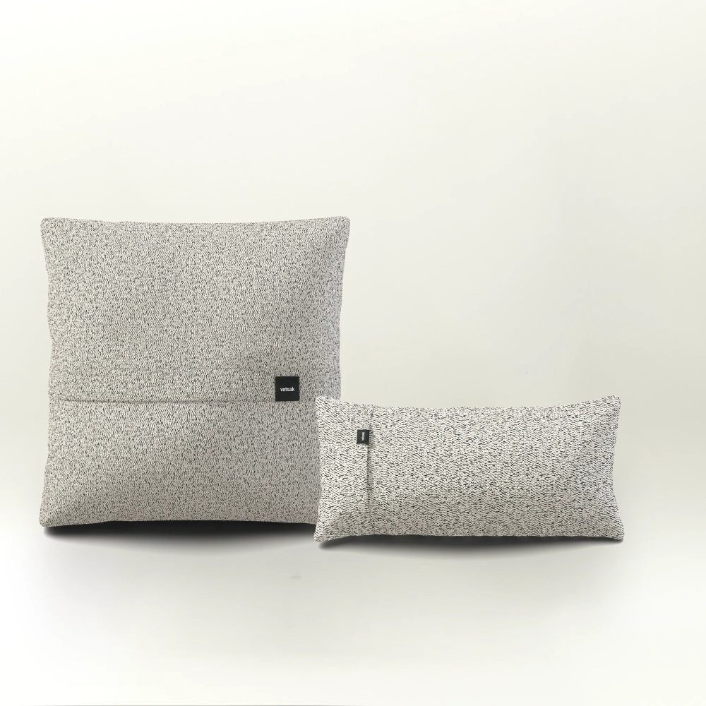 pillow set 1 - loop loop - bounty
