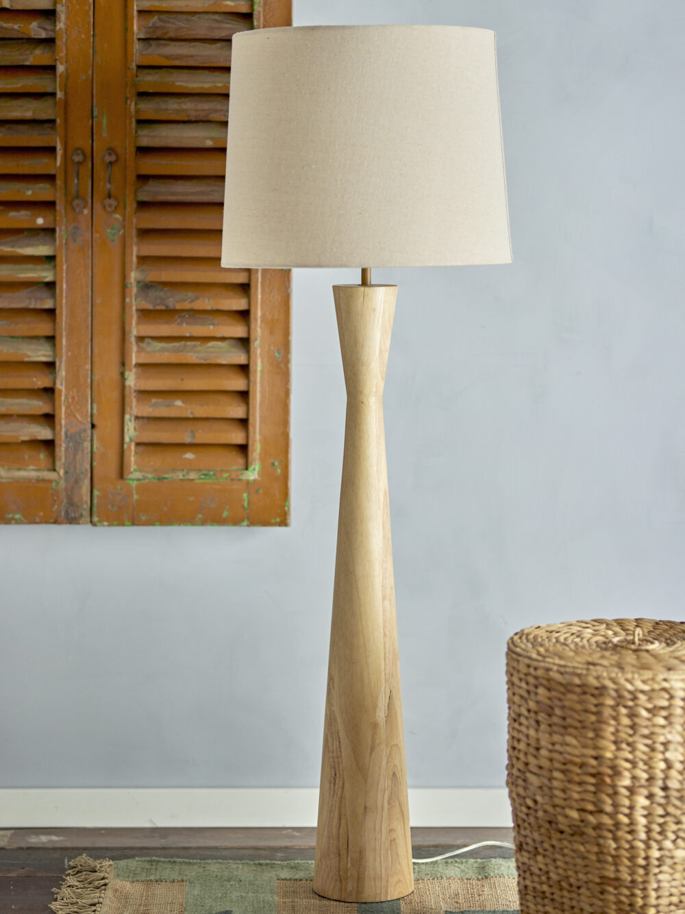 Leonor Floor Lamp, Nature, Rubberwood - Image 3