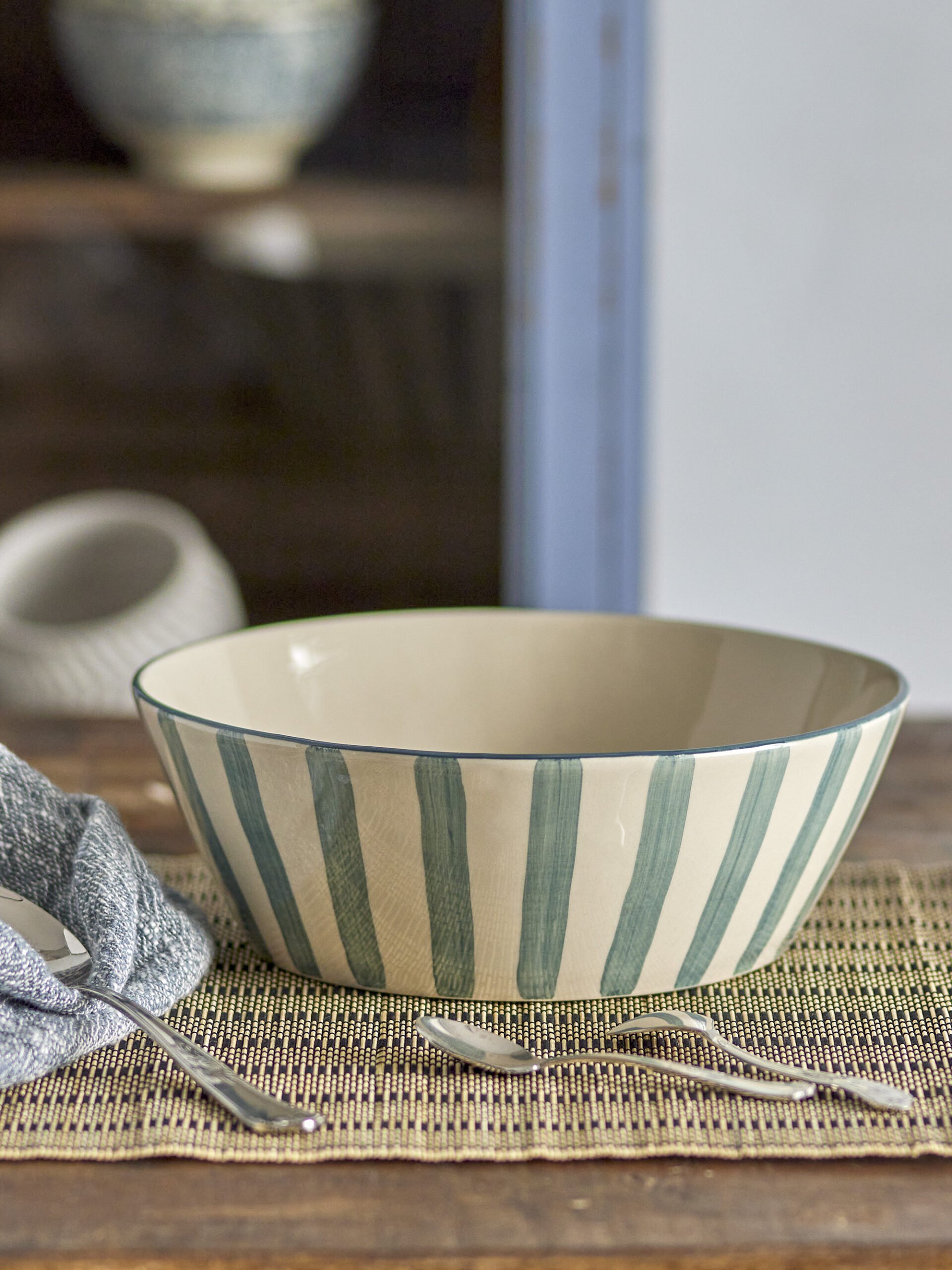 Begonia Bowl, Green, Stoneware - Image 3