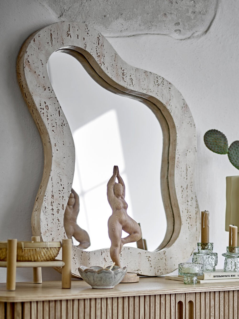Meg Wall Mirror, Nature, Resin - Image 2