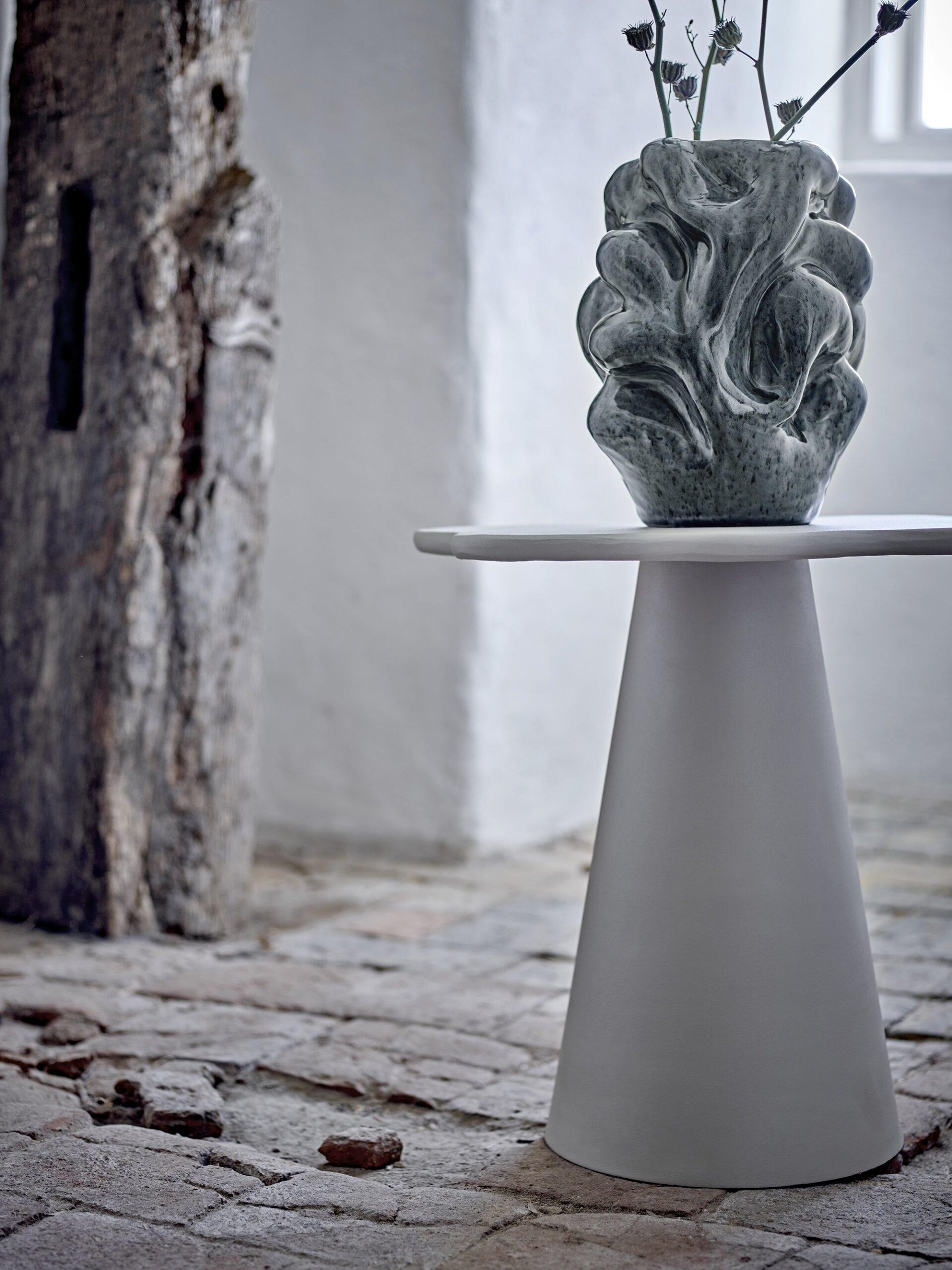 Ray Side Table, Grey, Fiber cement - Image 3